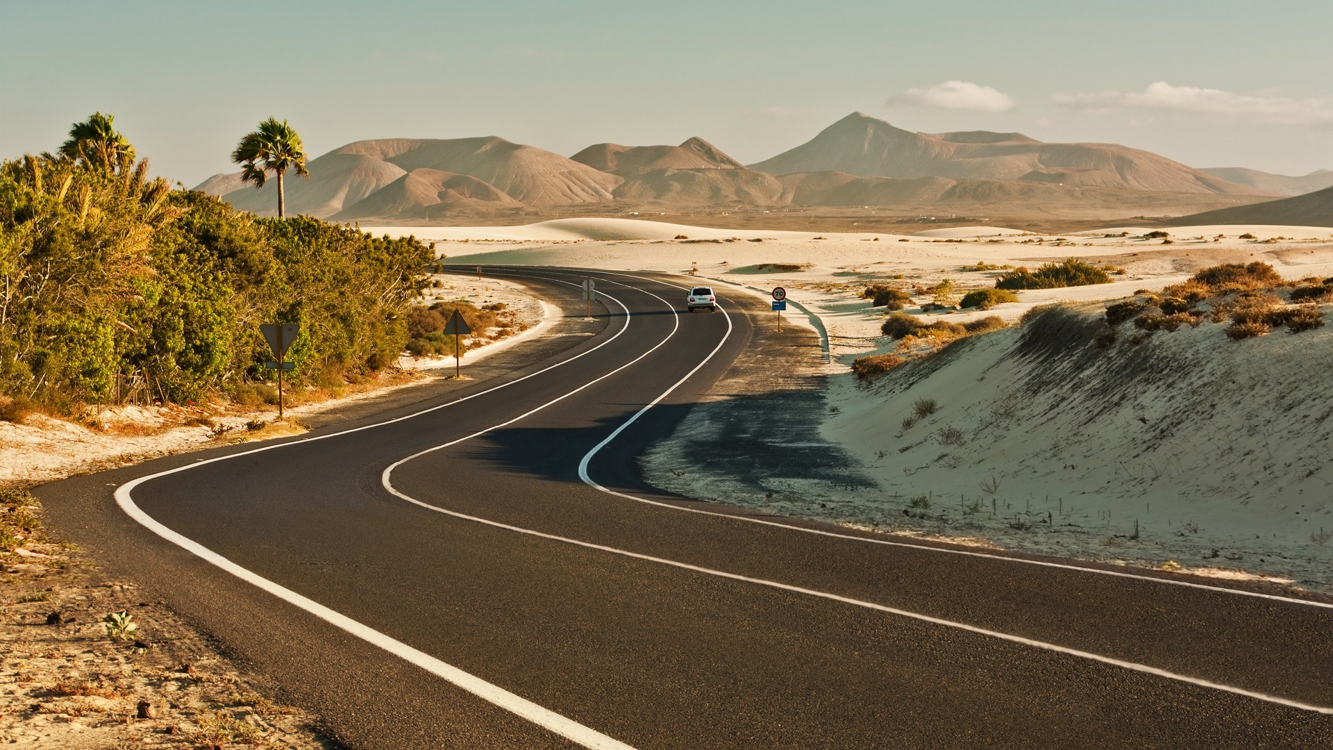 Road markings hills, Natural scenery car, 1920x1080 Full HD Desktop