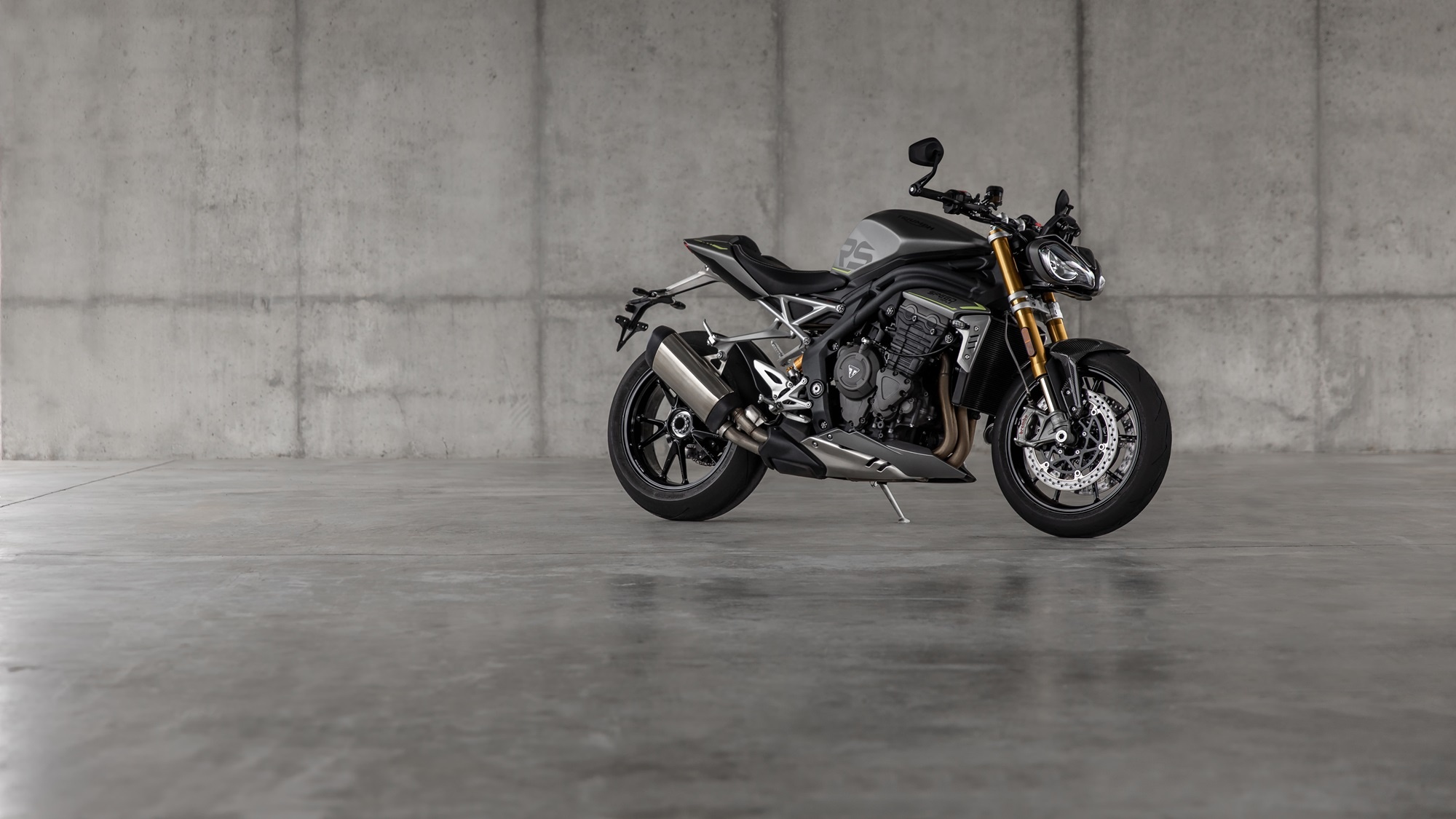 Triumph Speed Triple, RS 1200 HD, Wallpapers, Motorcycle, 2000x1130 HD Desktop