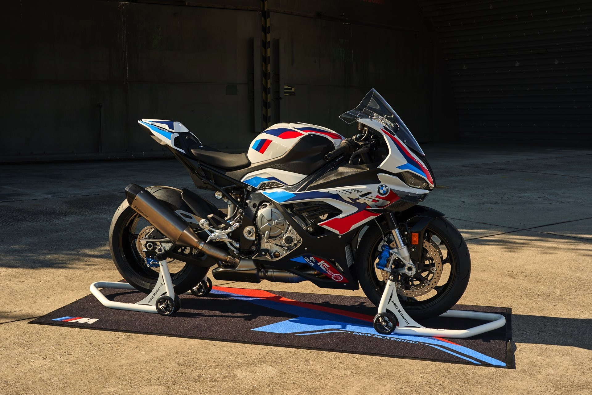 BMW M 1000 RR, Drag race, 1920x1280 HD Desktop