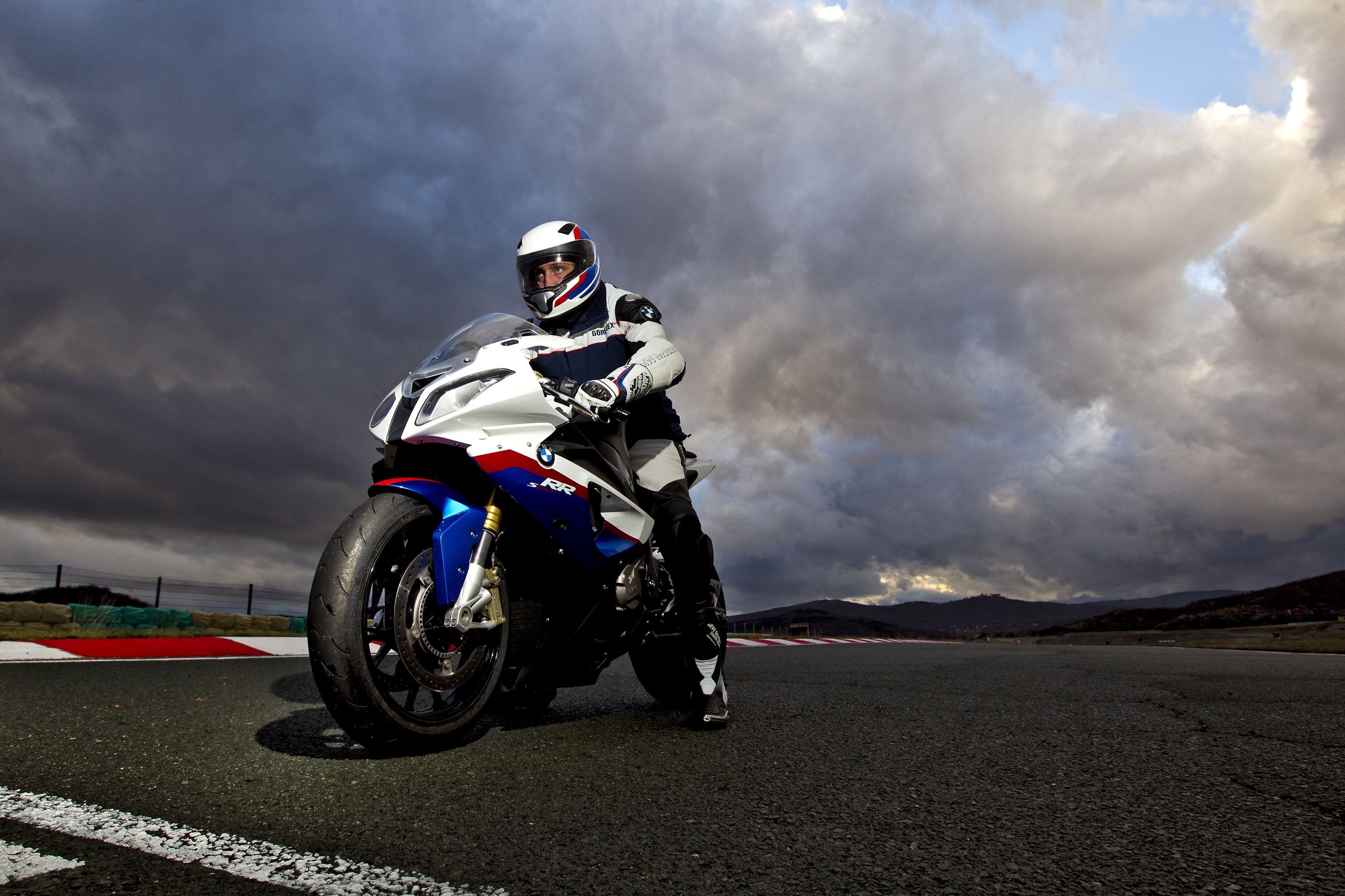 BMW S 1000 RR, BMW E92 M3, Superbike vs racebike, HD picture, 3000x2000 HD Desktop