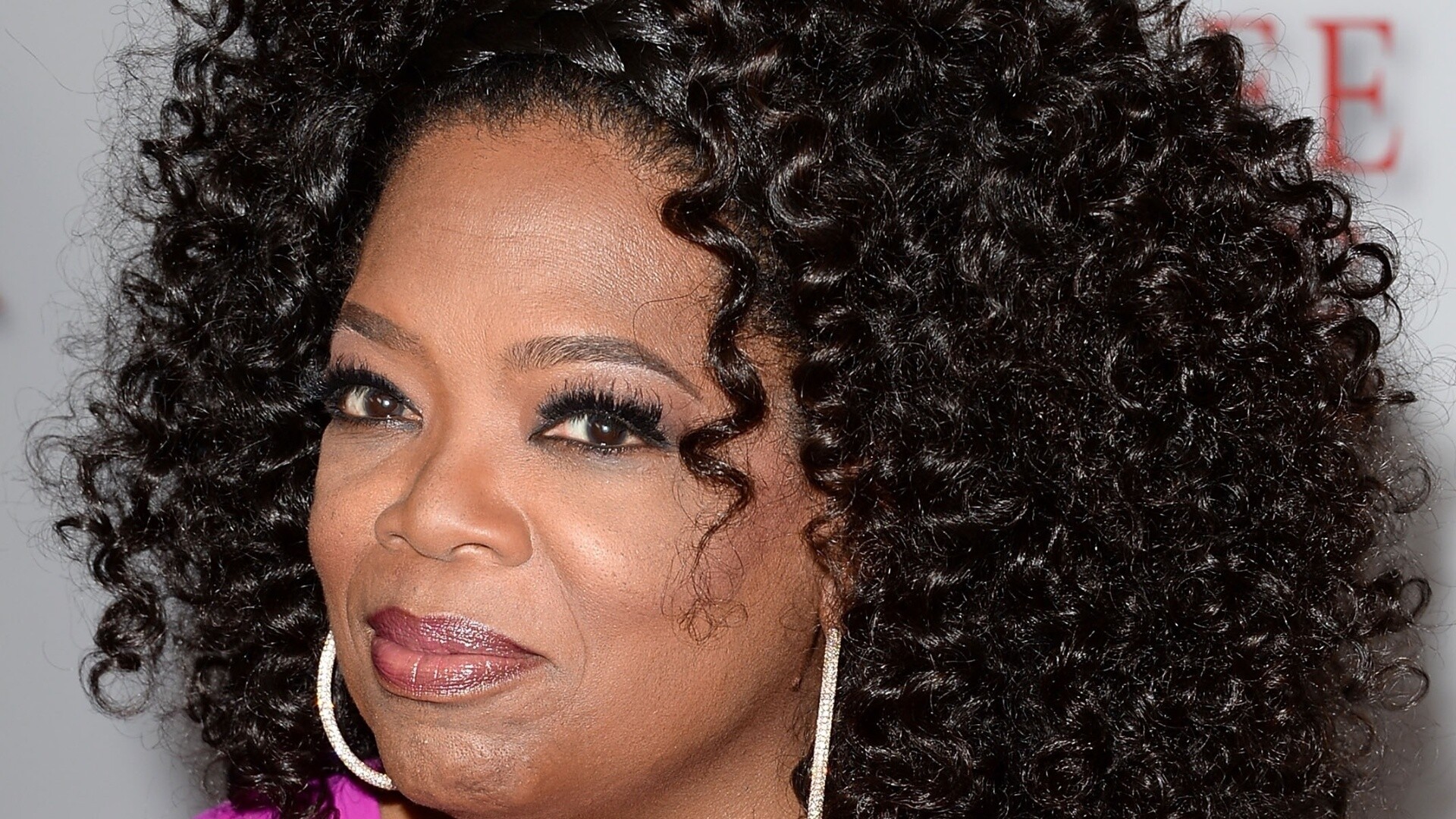 Oprah Winfrey, Iconic face, Powerful presence, Celeb allure, 1920x1080 Full HD Desktop