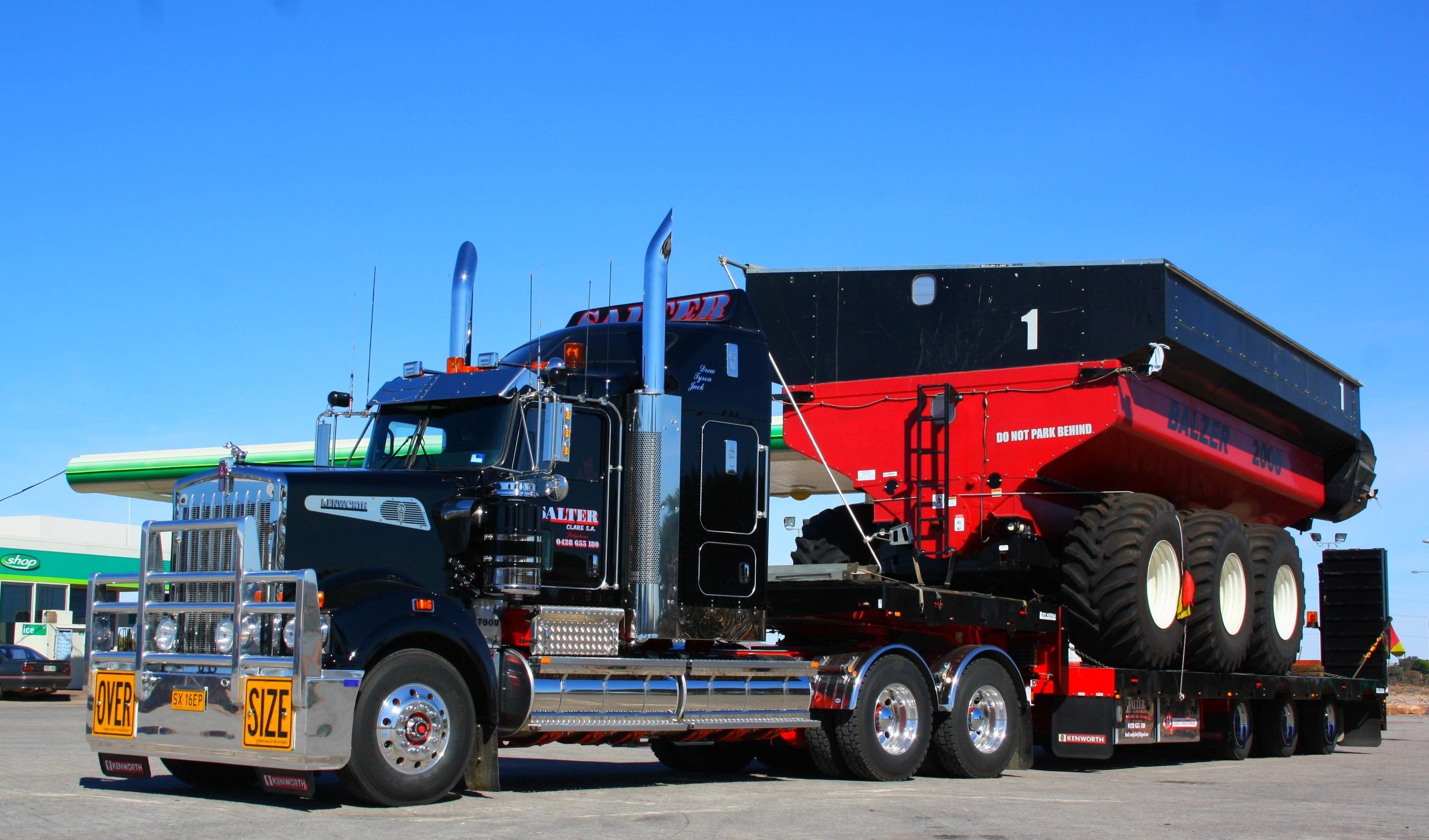 Oversize Cargo, Kenworth Wallpaper, 3630x2130 HD Desktop