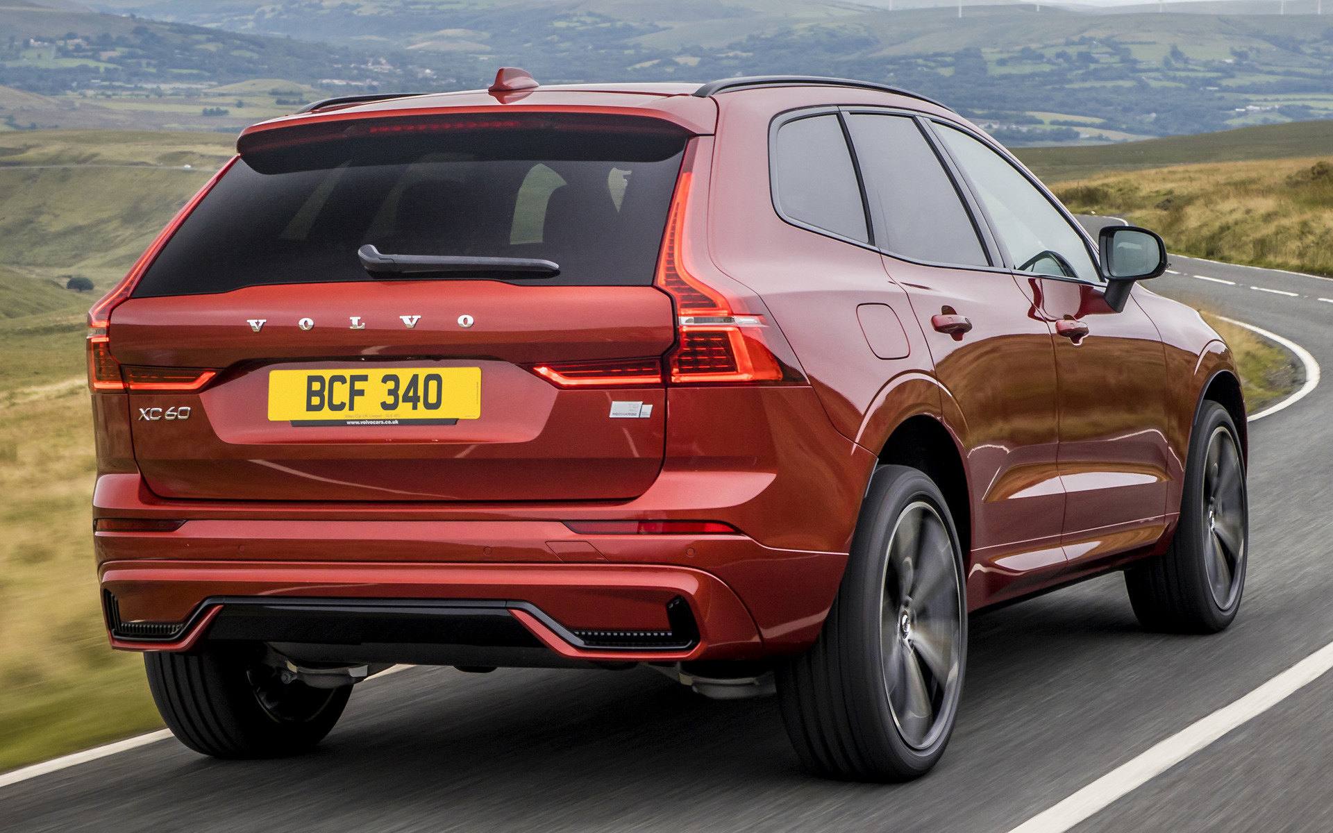 Volvo XC60, Recharge R-Design, UK wallpapers, Stunning visuals, 1920x1200 HD Desktop