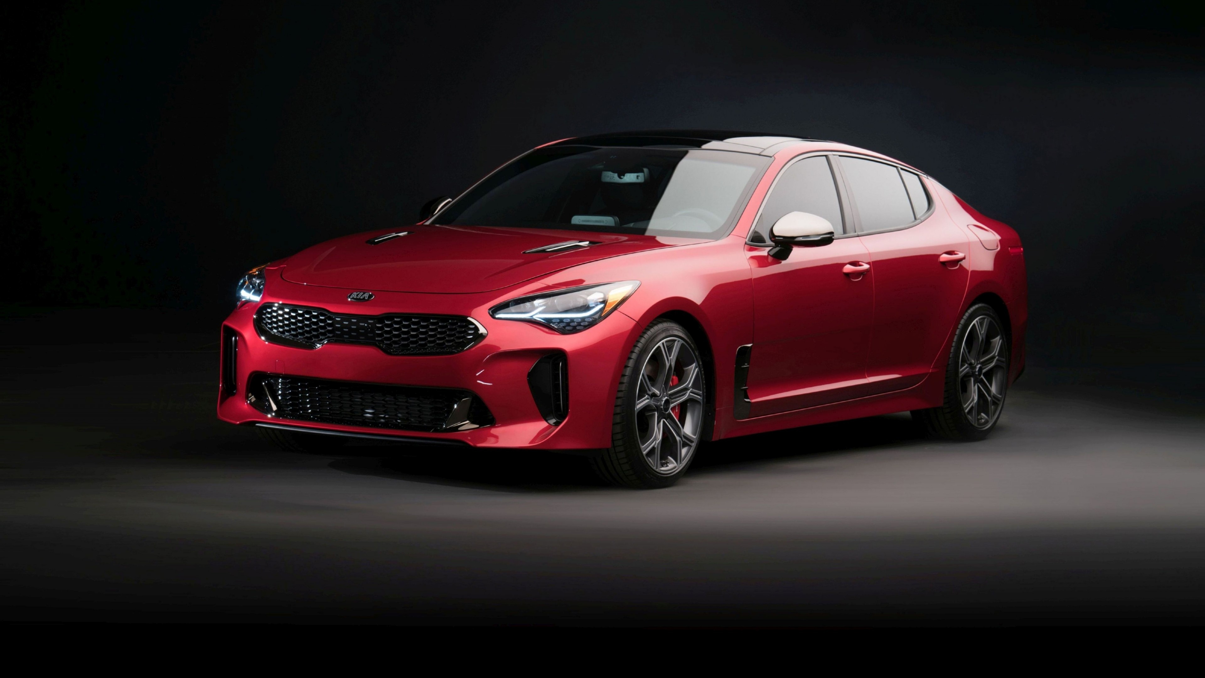 Kia Stinger, 2018 model, 4K resolution, Cars and bikes, 3840x2160 4K Desktop