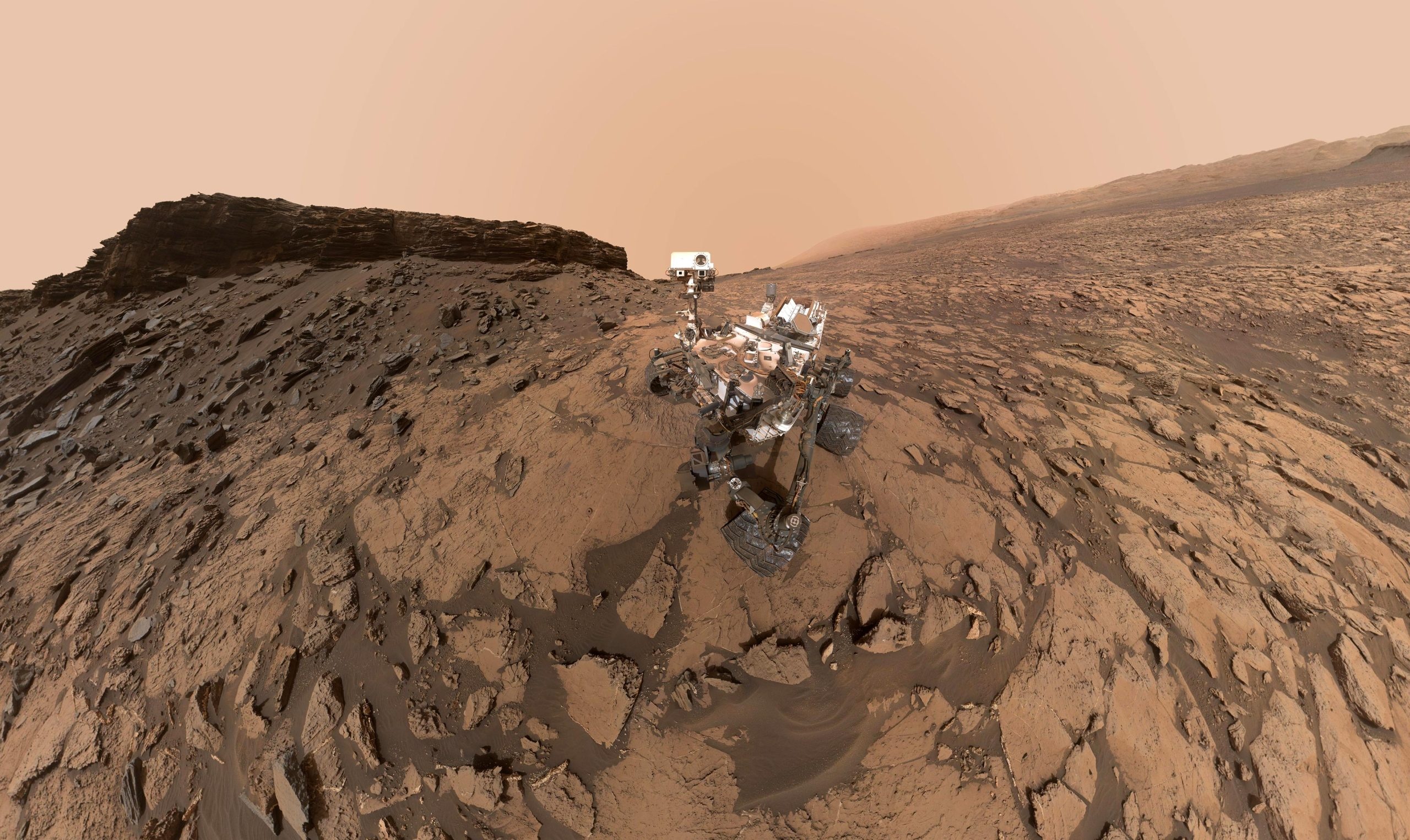 Mars Curiosity Rover, Astronaut safety, NASA's mission, Martian habitat, 2560x1530 HD Desktop