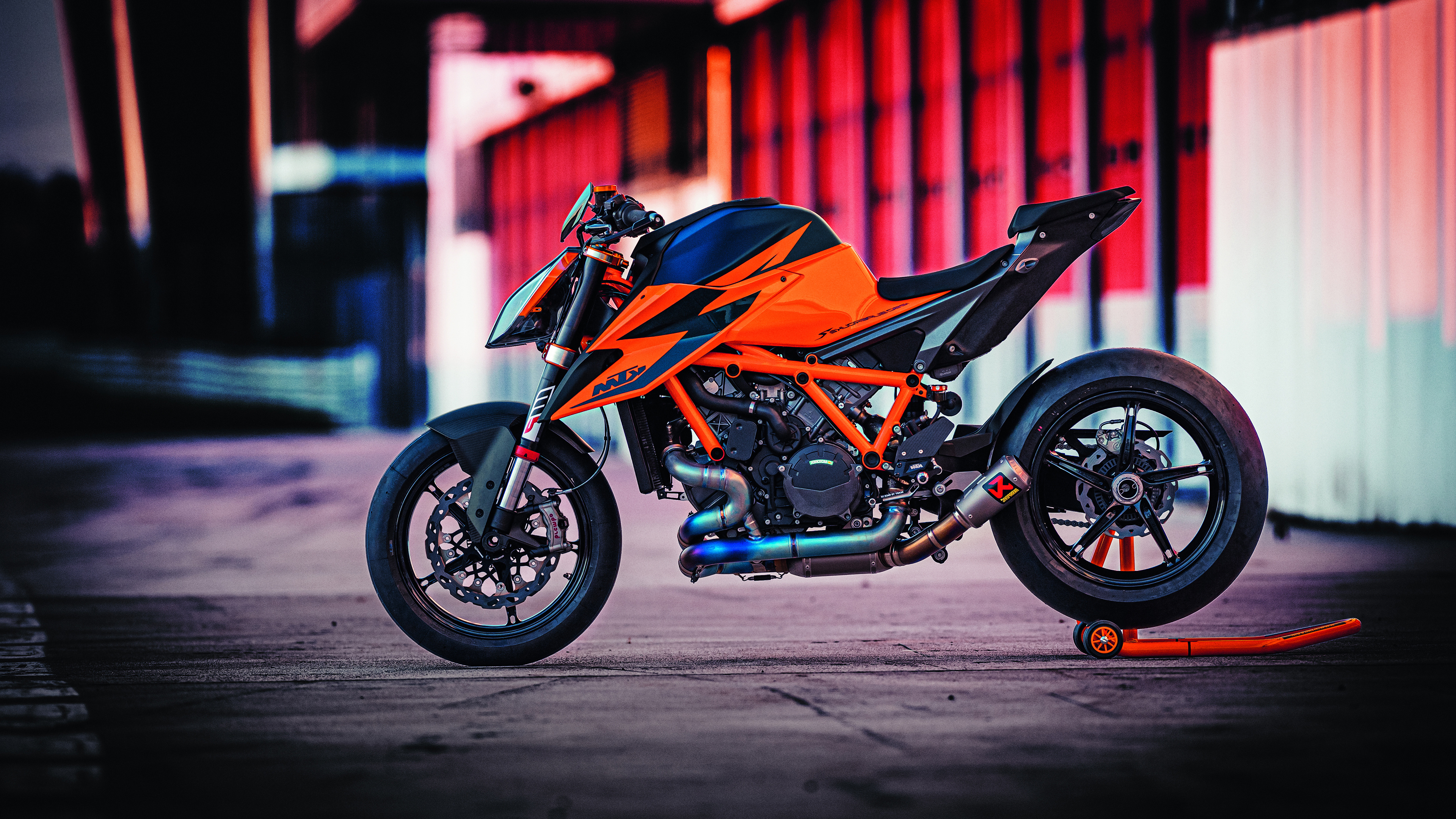 KTM 1290 Super Duke GT, Sarah Thompson, Super Duke GT wallpapers, 3840x2160 4K Desktop