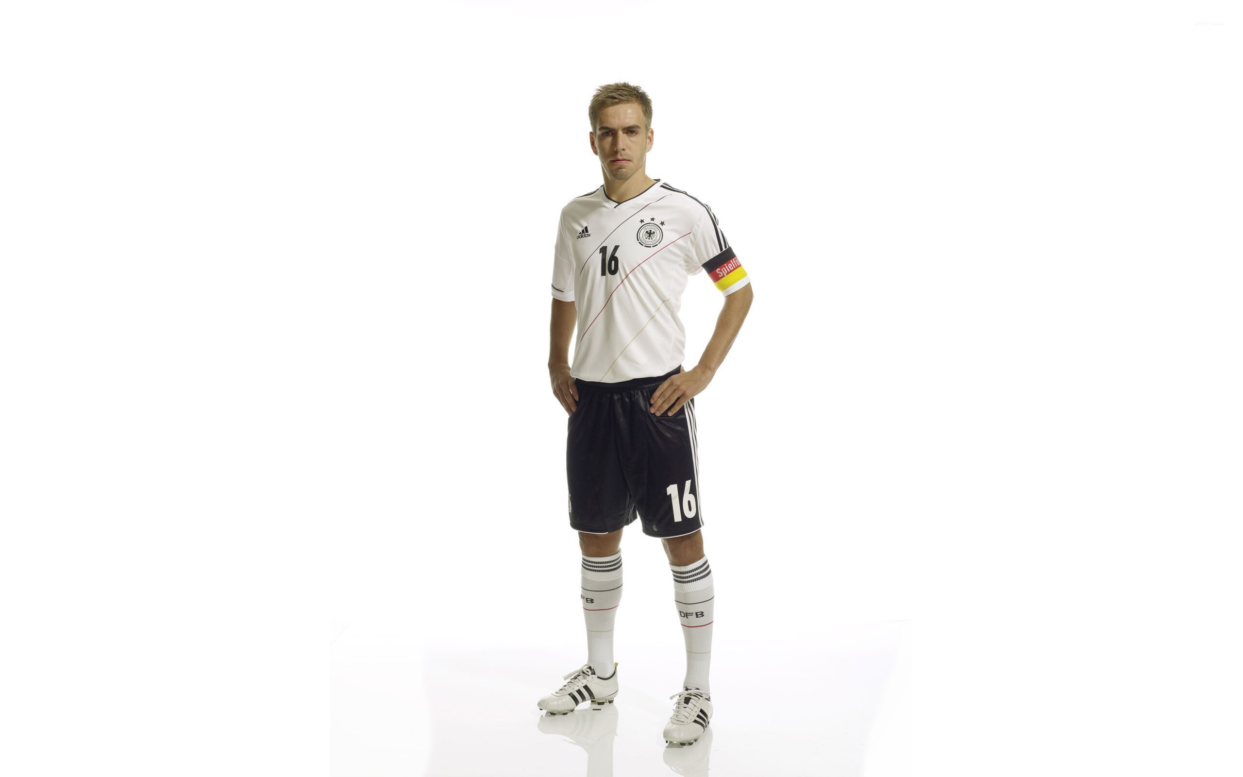 Philipp Lahm, Germany Soccer Team Wallpaper, 2560x1600 HD Desktop