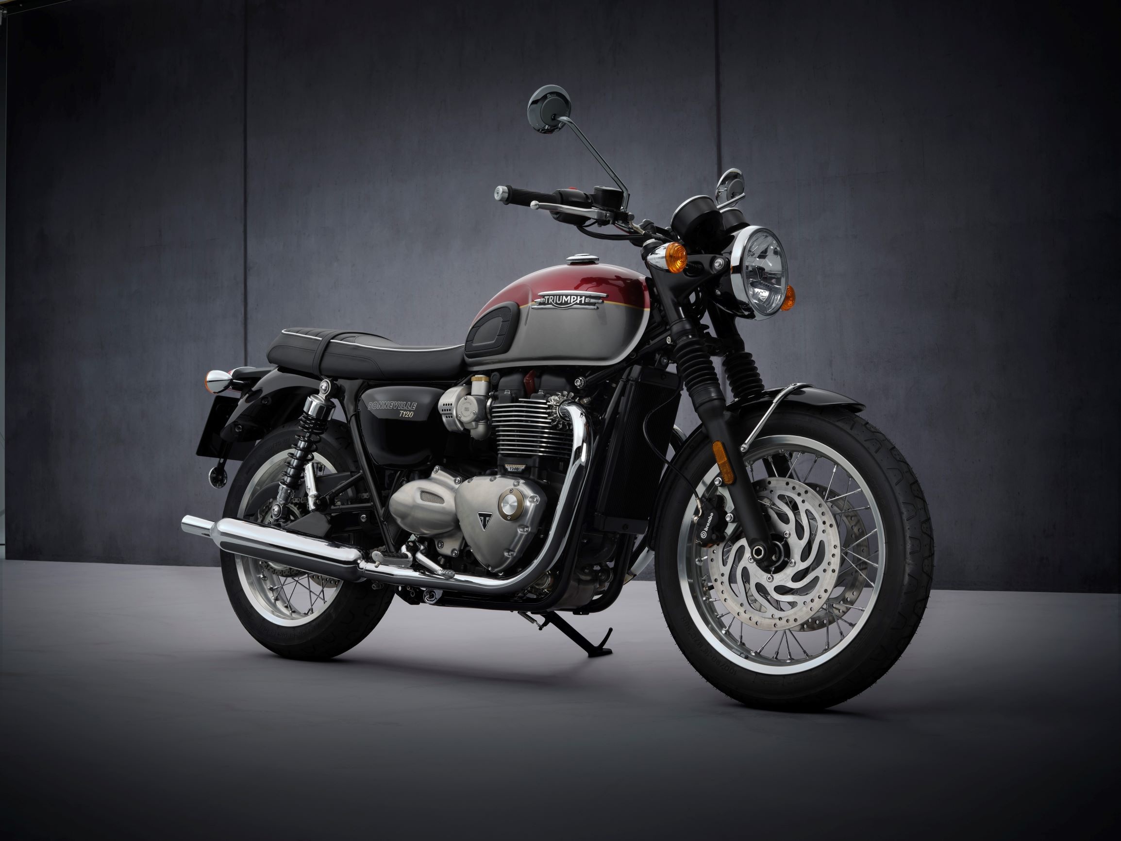 Triumph Bonneville T120, Retro rivals, 2022 triumph bonneville, Moto Guzzi V7, 2310x1740 HD Desktop