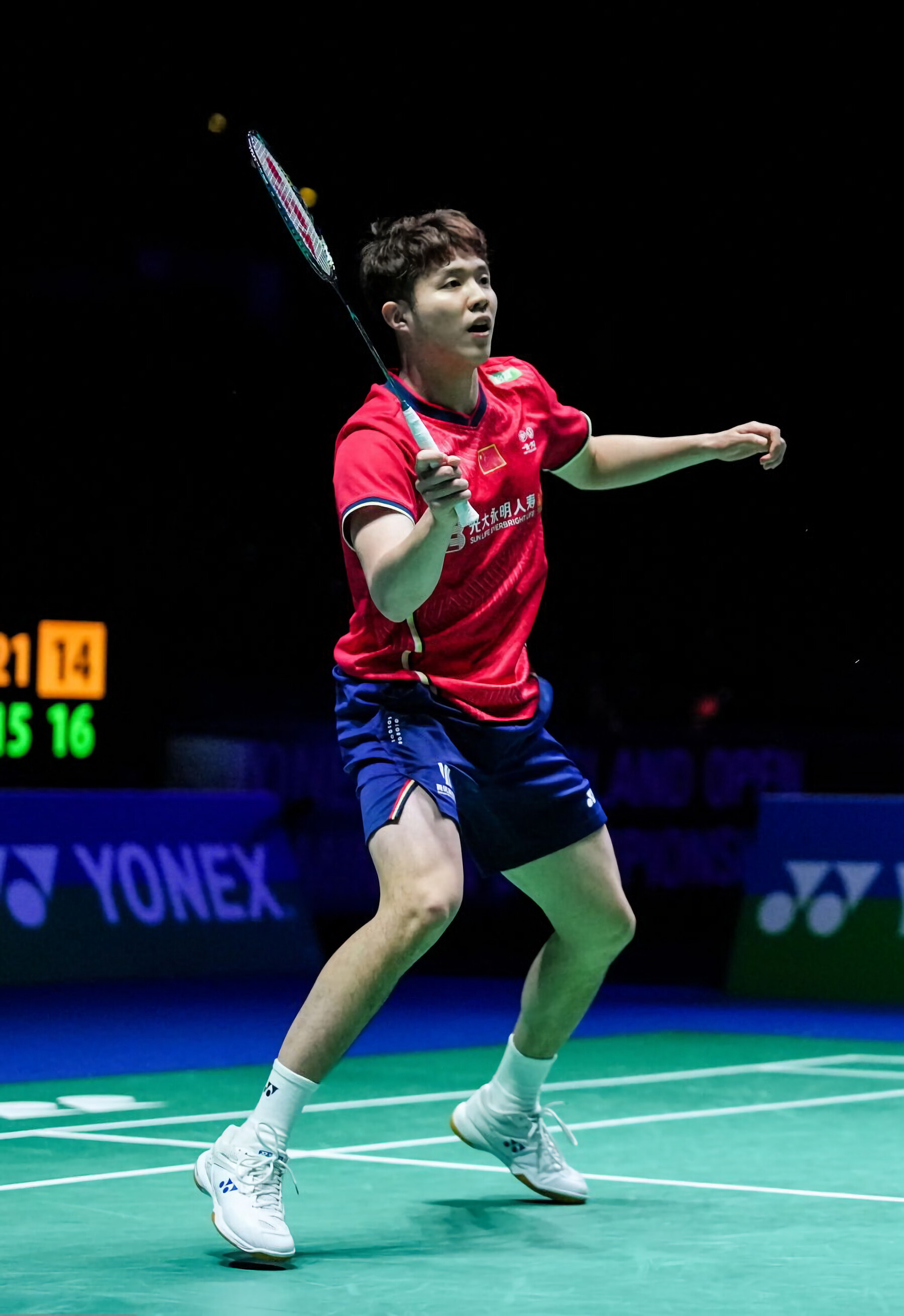 He Jiting, Badminton sensation, Rising star, Youthful talent, 1800x2620 HD Phone