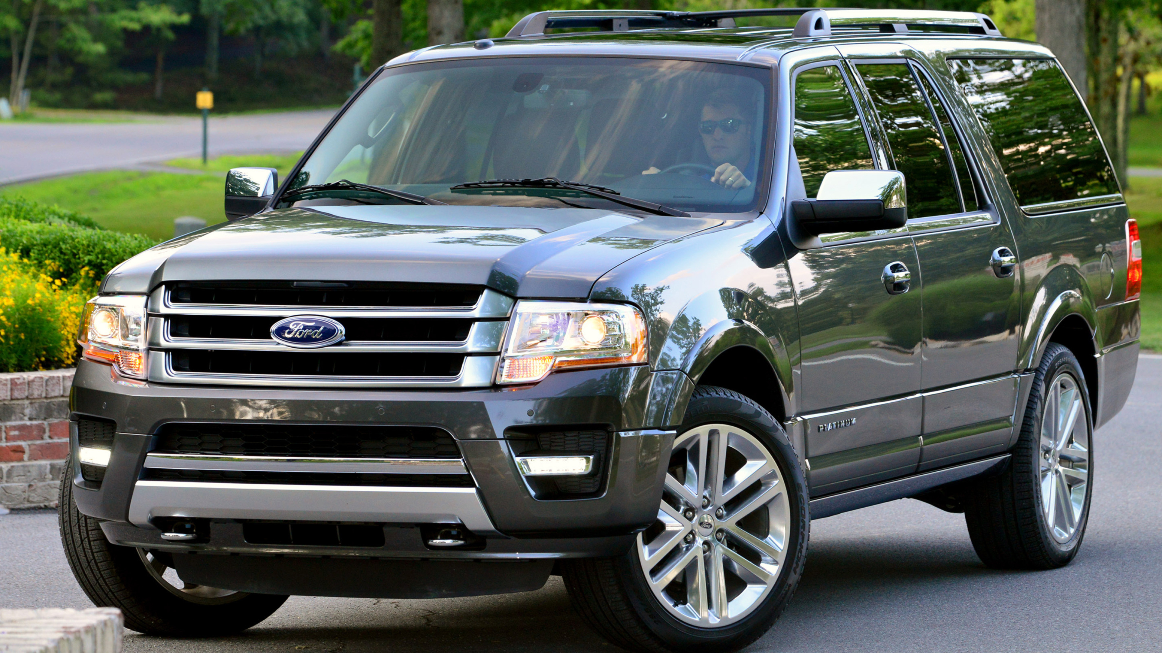 Ford Expedition, Platinum edition, Powerful SUV, American pride, 3840x2160 4K Desktop