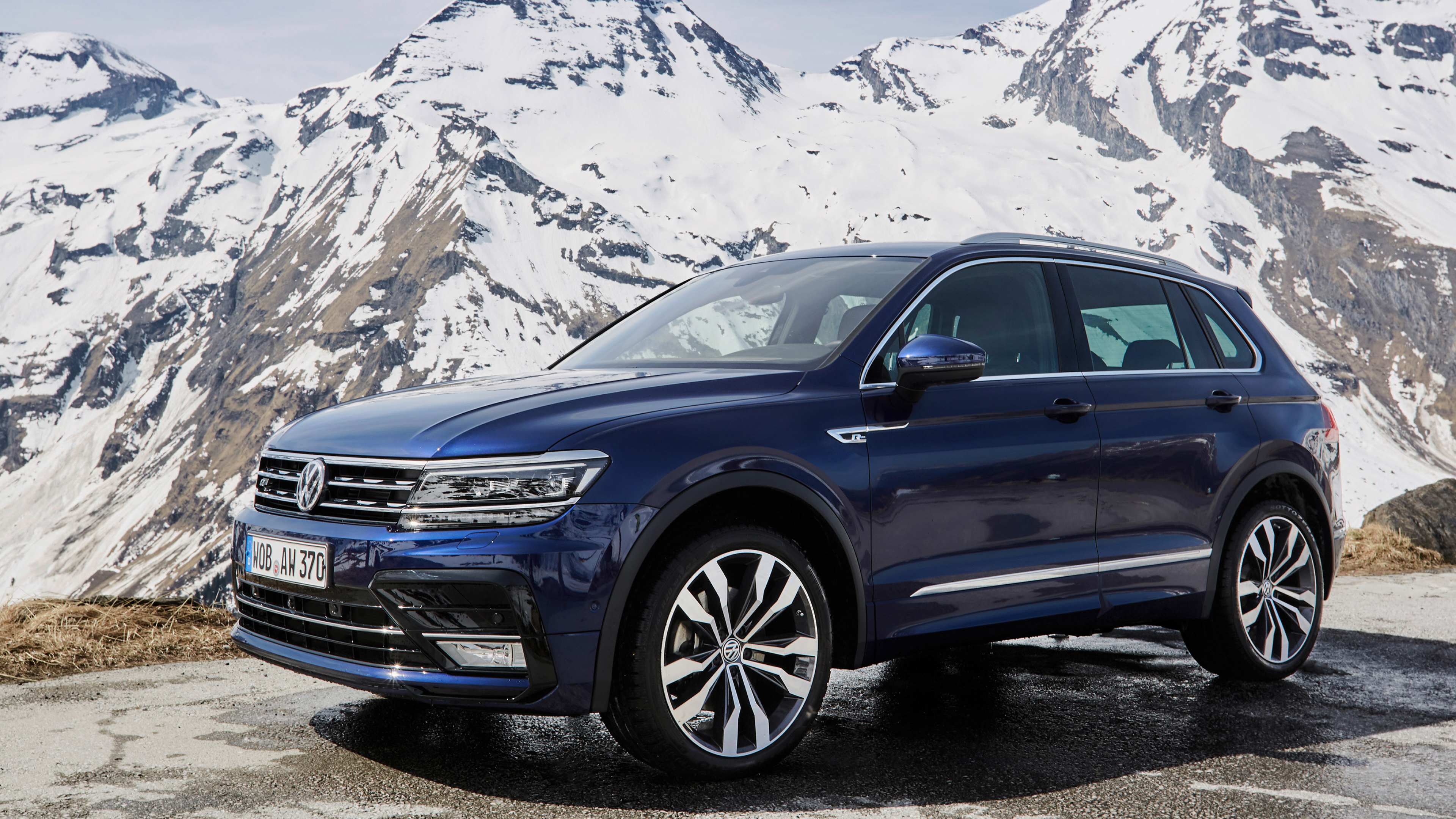 Volkswagen Tiguan, Cars desktop wallpapers, R-Line edition, 2017, 3840x2160 4K Desktop