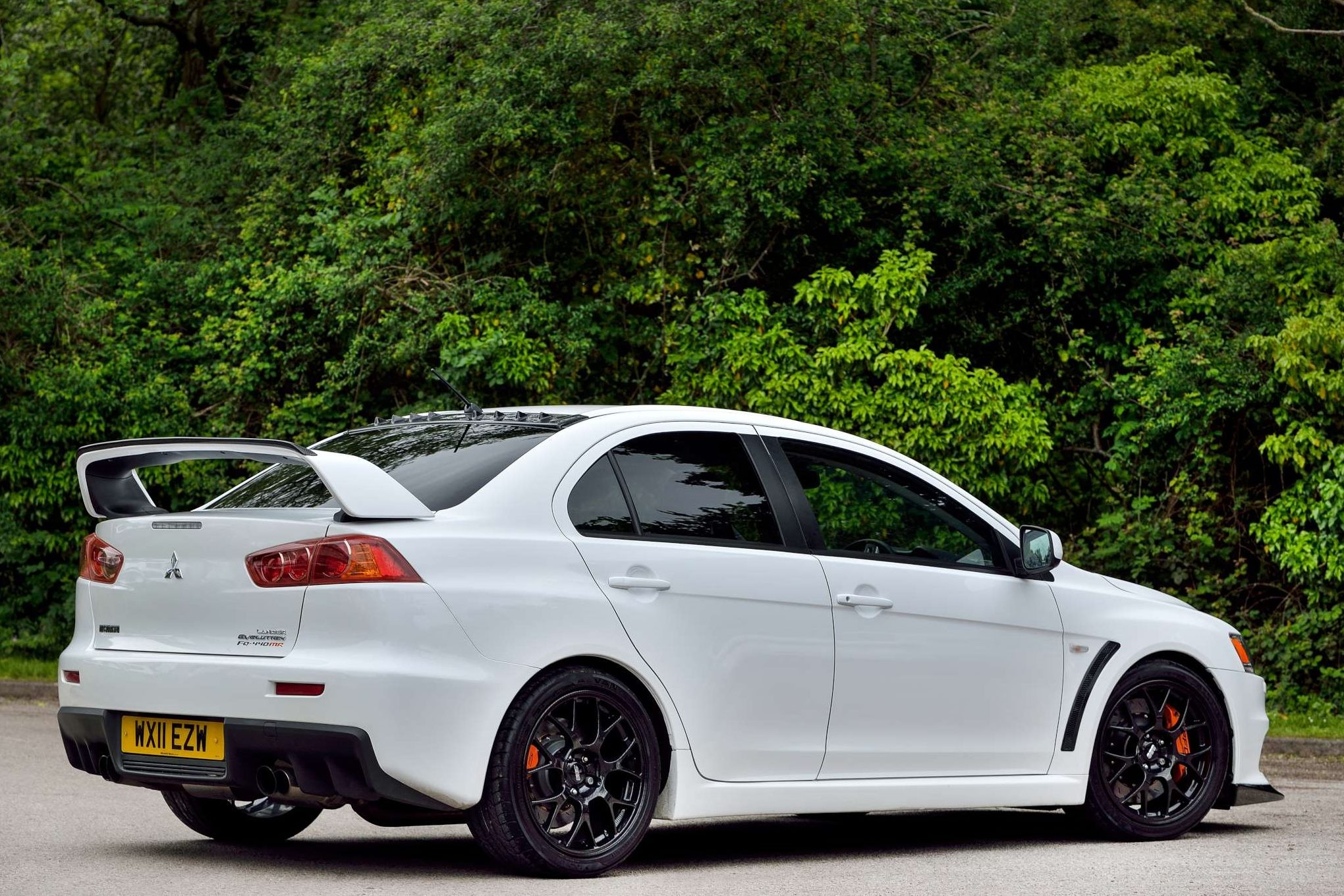 Mitsubishi Lancer Evolution, 20th anniversary, Iconic performance car, Timeless design, 2040x1360 HD Desktop