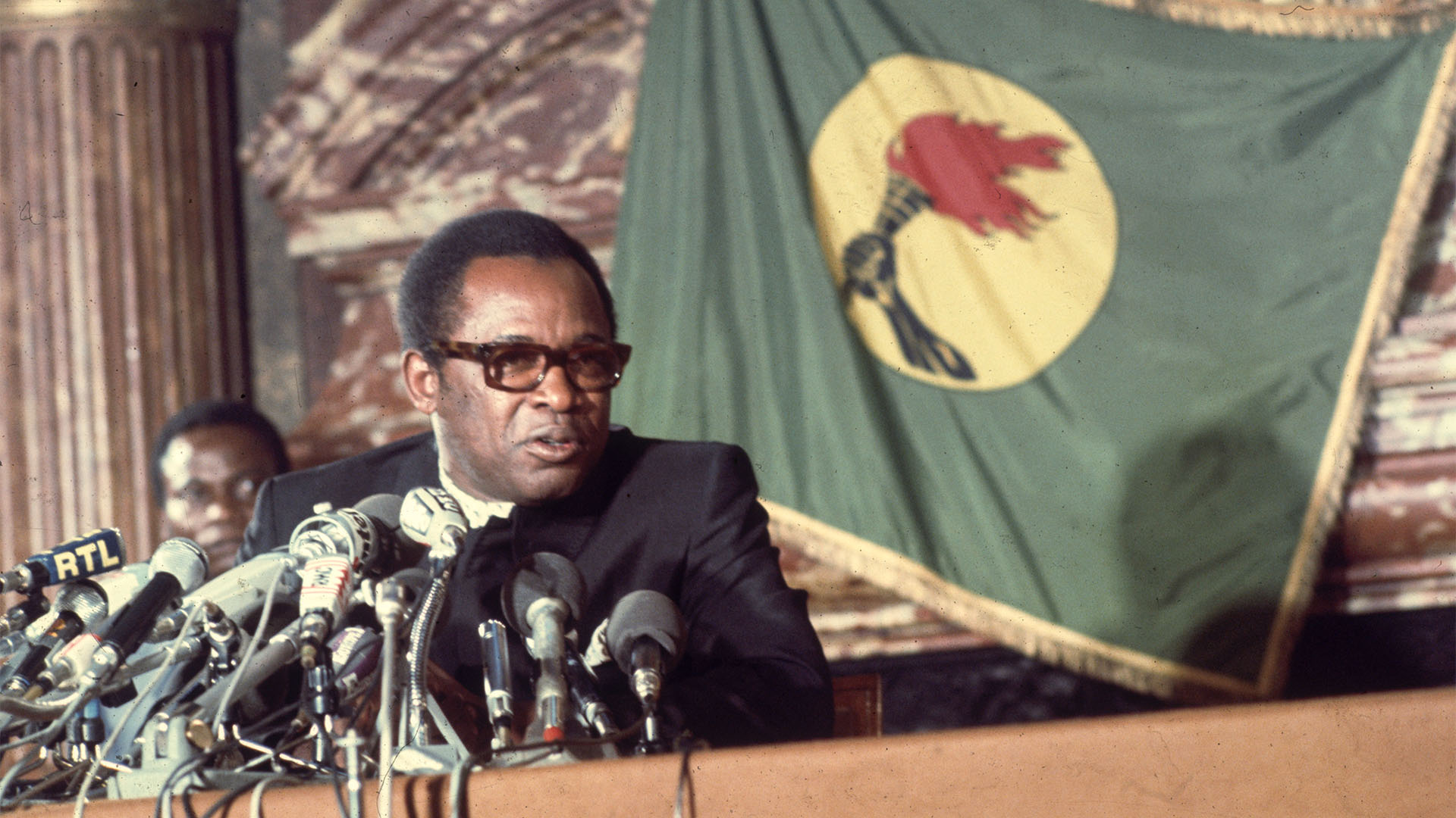 Mobutu Sese Seko, Intriguing story, Behind the scenes, 1920x1080 Full HD Desktop