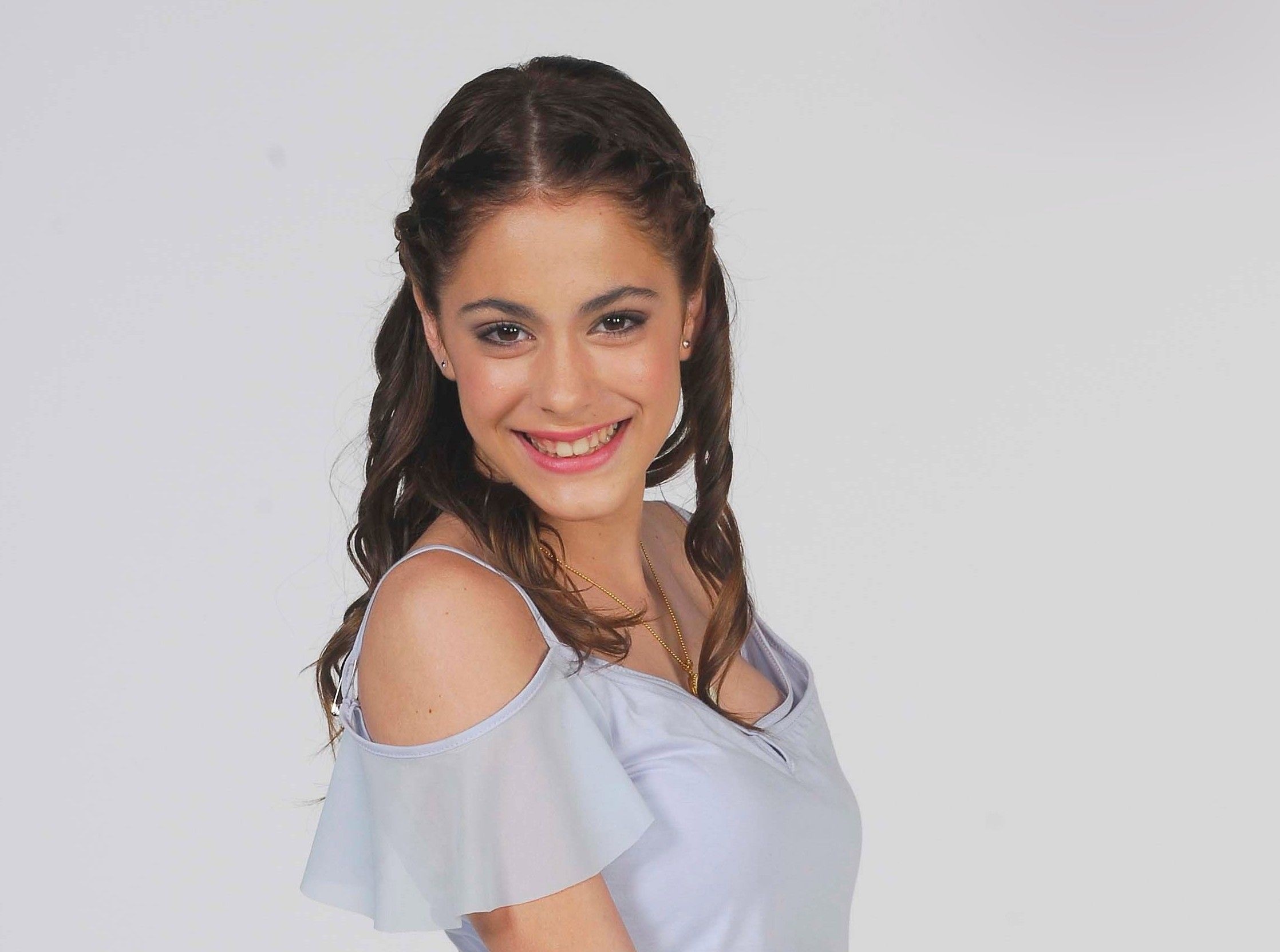 TINI Stoessel wallpapers, TINI Stoessel images, TINI Stoessel photos, TINI Stoessel backgrounds, 2240x1670 HD Desktop