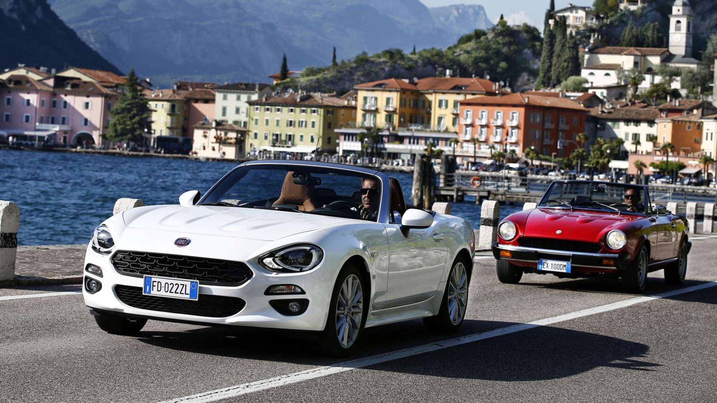 Fiat 124 Spider, The legend returns, Italian convertible, Classic roadster, 2400x1350 HD Desktop