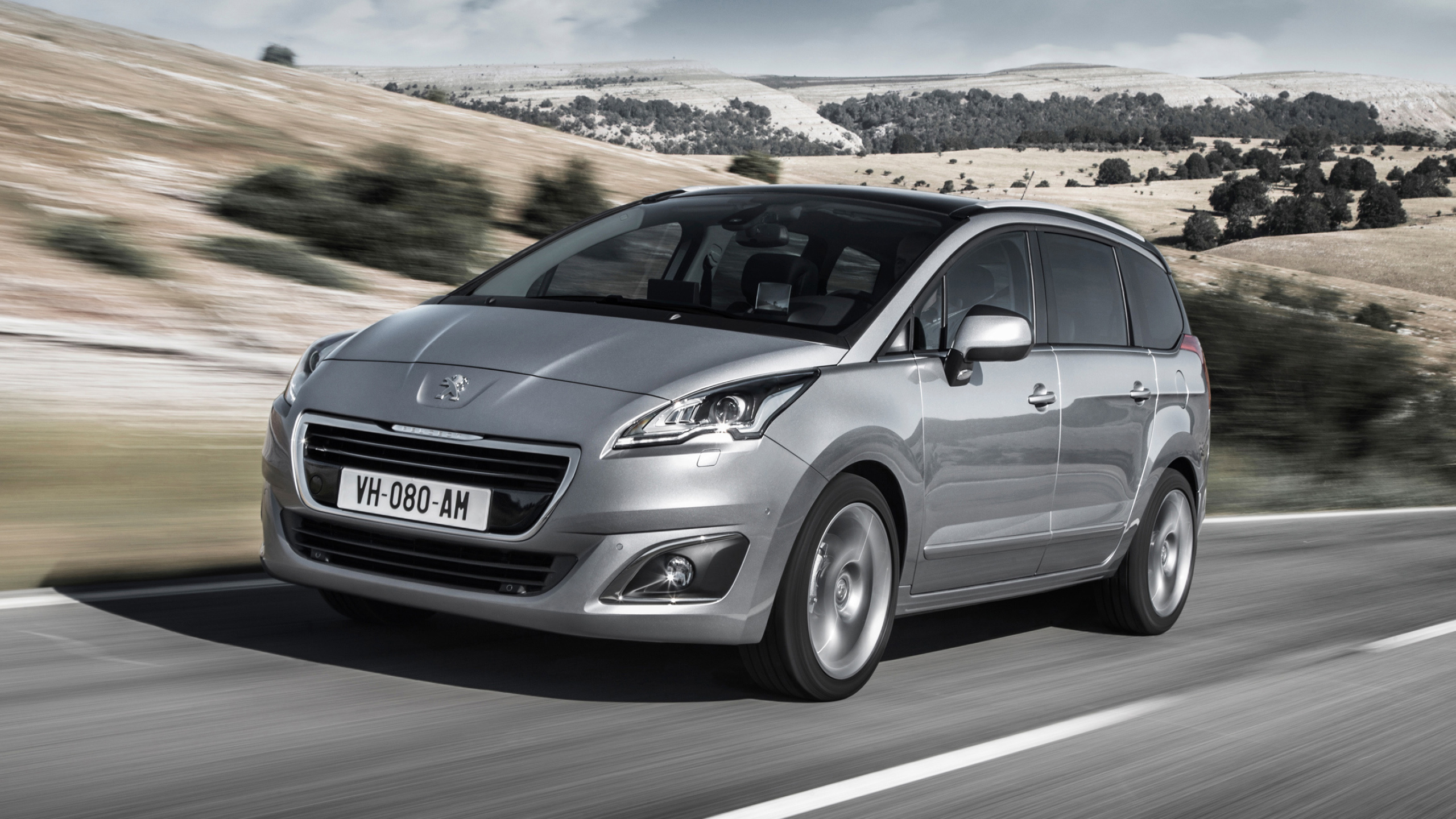 Peugeot 5008, 4K Ultra HD wallpapers, Stylish design, Modern crossover, 2560x1440 HD Desktop