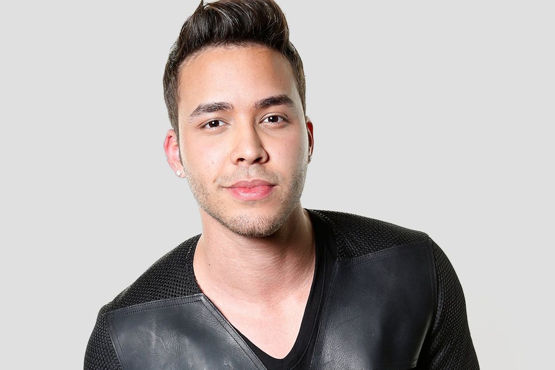 Prince Royce, Latin music, Background singer, Ethereal vibes, 1920x1280 HD Desktop