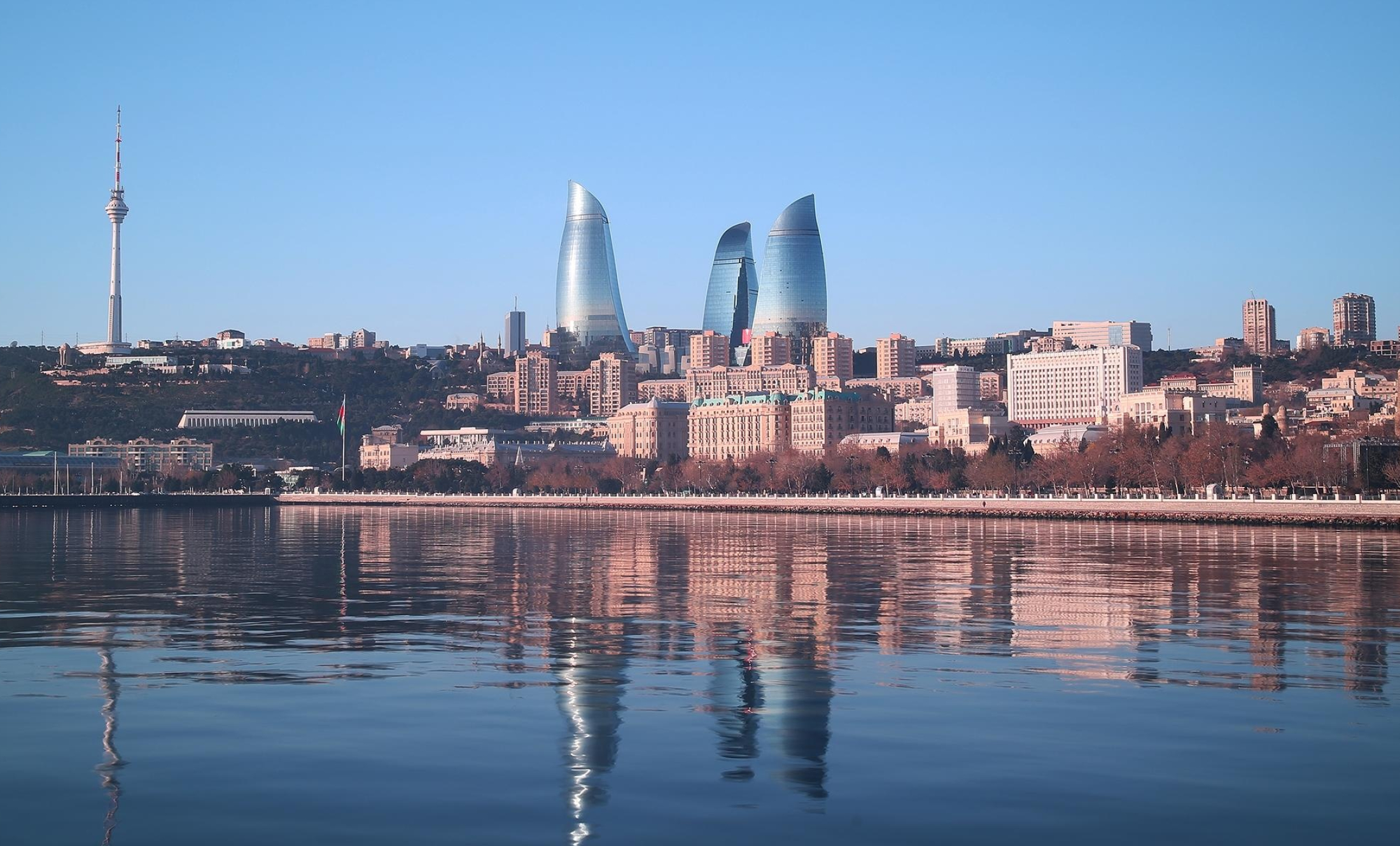 Panoramic views of Baku, Free pictures, Mesmerizing landscapes, Captivating visuals, 2200x1330 HD Desktop