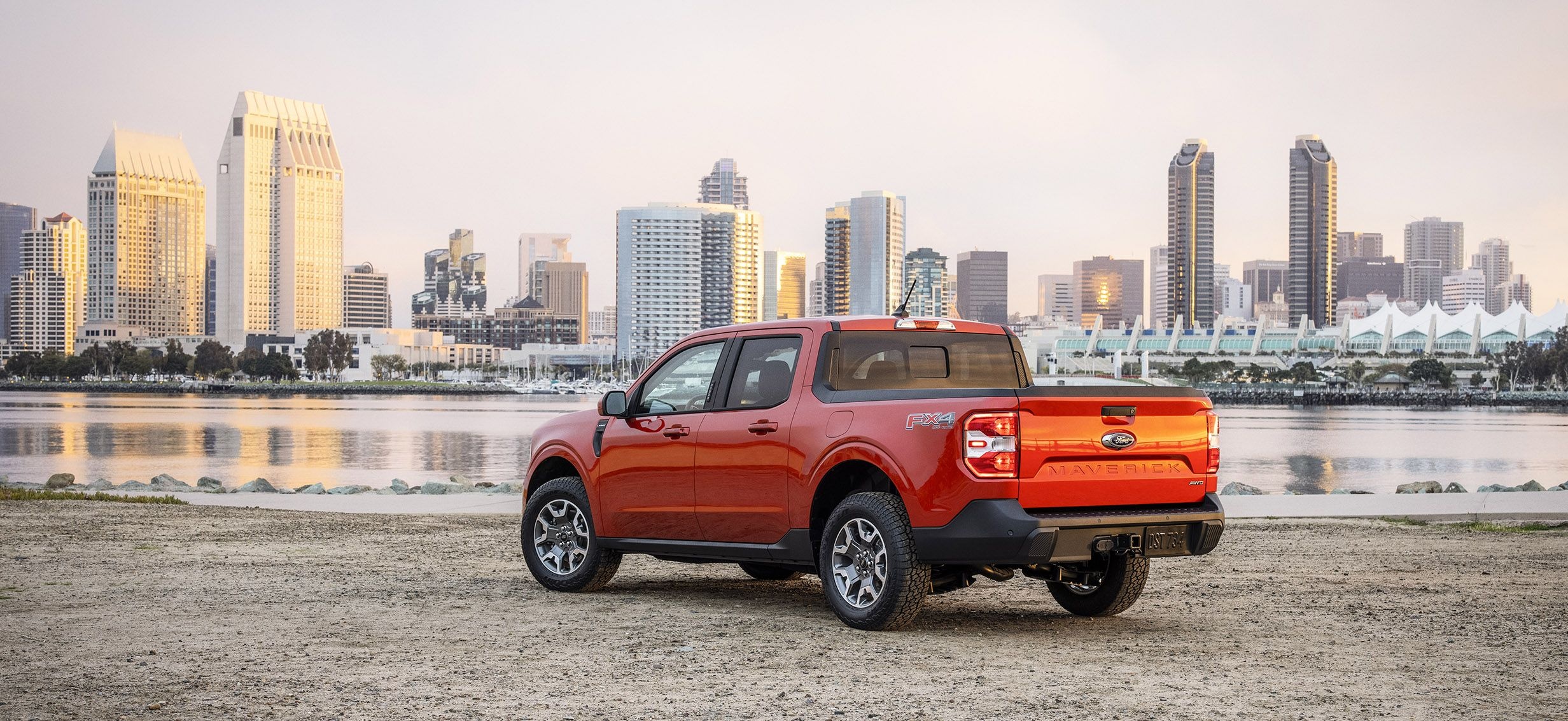 Ford Maverick, Fresh and modern design, Compact utility, Efficient and capable, 2470x1140 Dual Screen Desktop