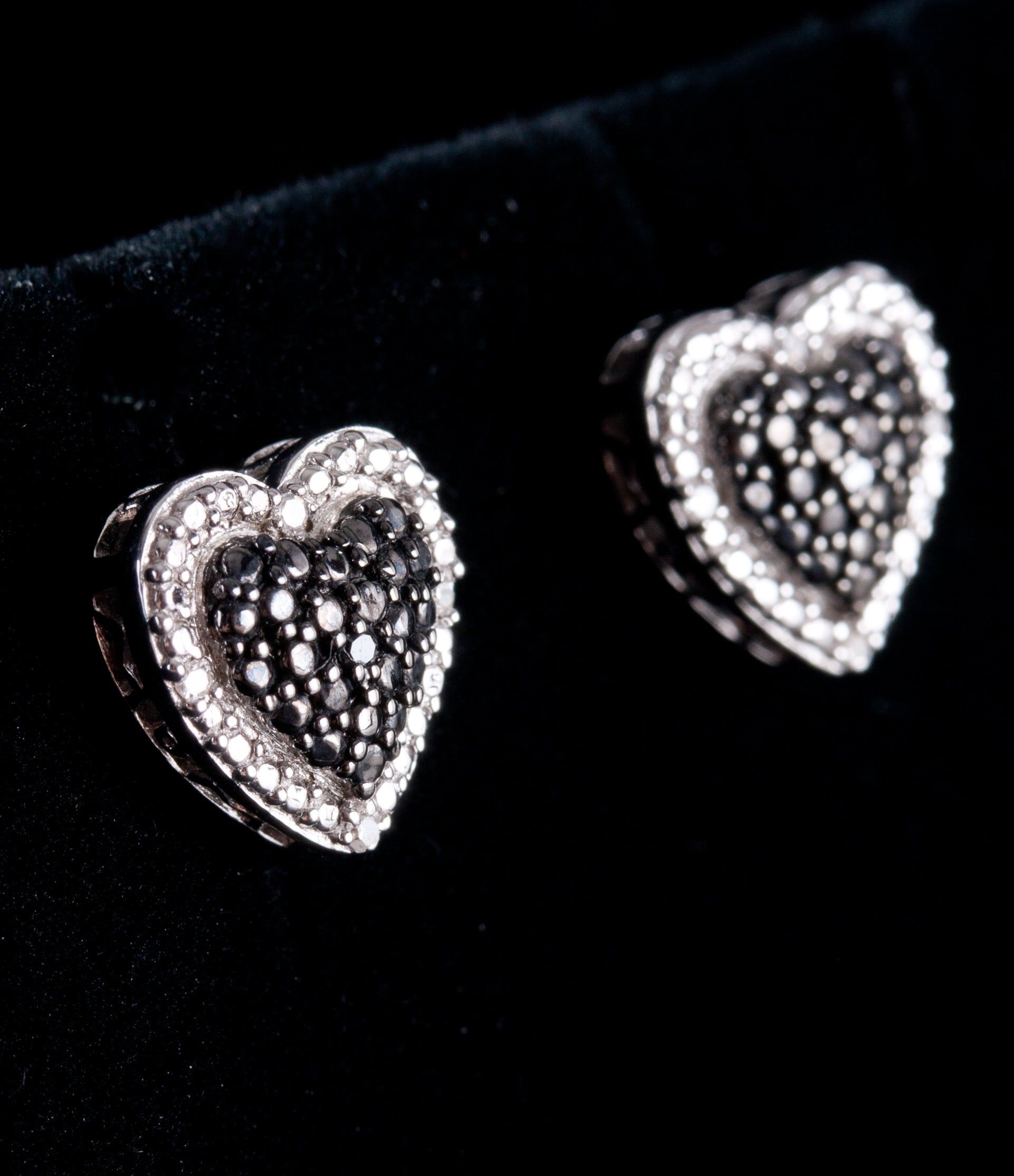 Heart stud earrings, Black Diamond Wallpaper, 1930x2230 HD Phone