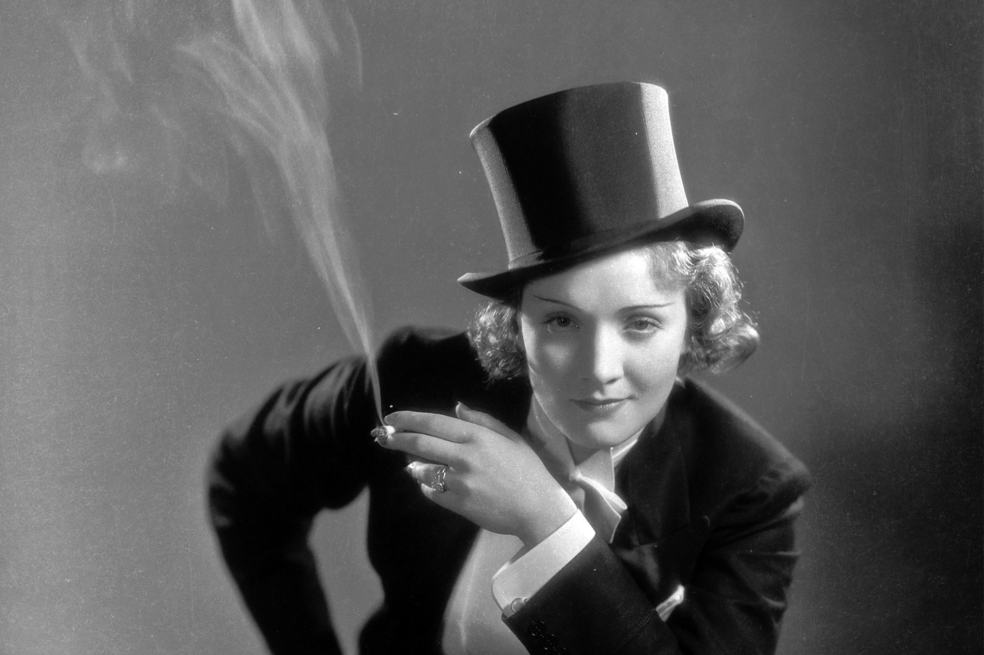 Marlene Dietrich Celebs, Dietrich wallpapers, Marlene Dietrich images, Desktop mobile tablet, 2000x1340 HD Desktop