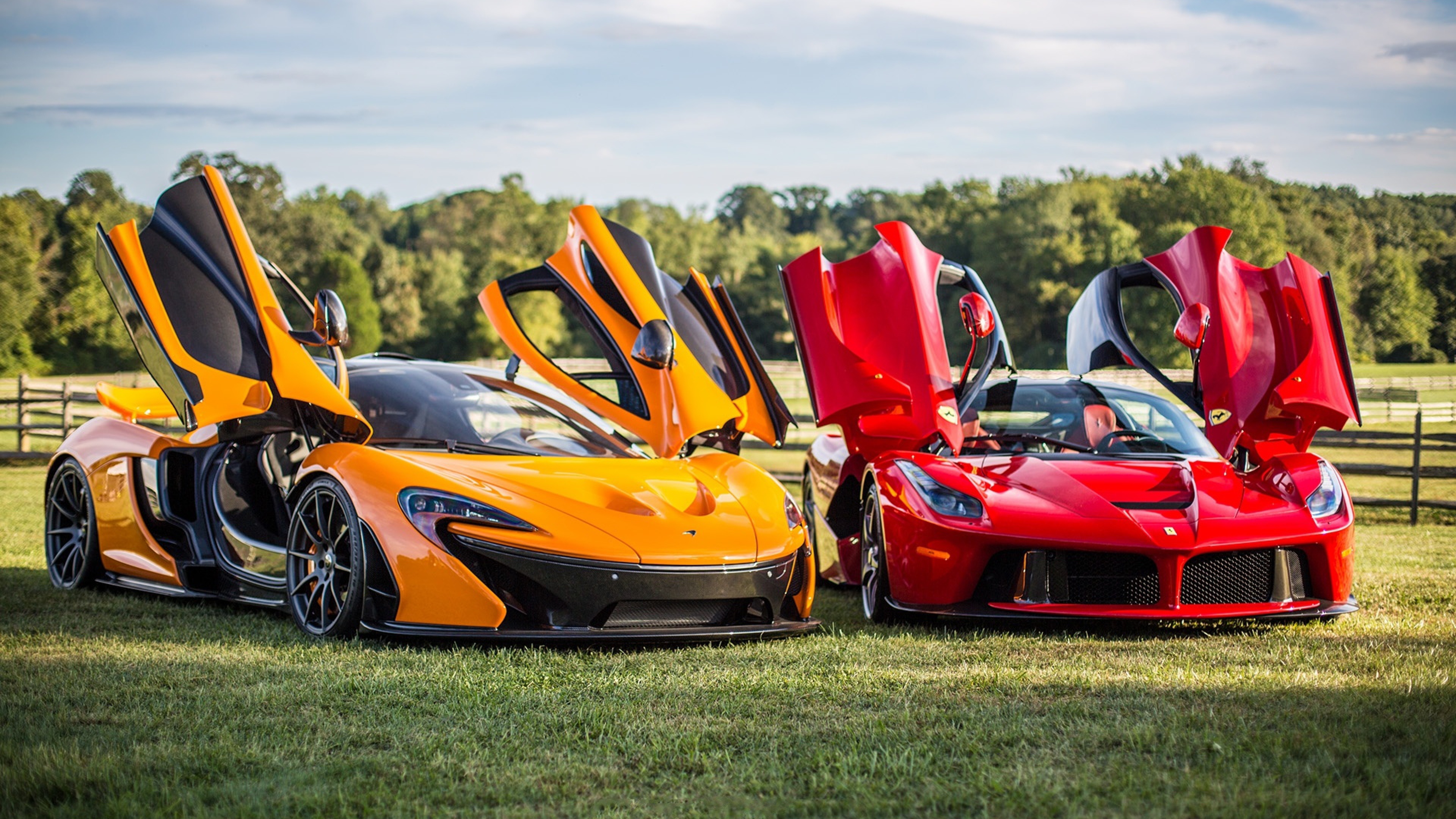 LaFerrari, P1, Or, 3840x2160 4K Desktop