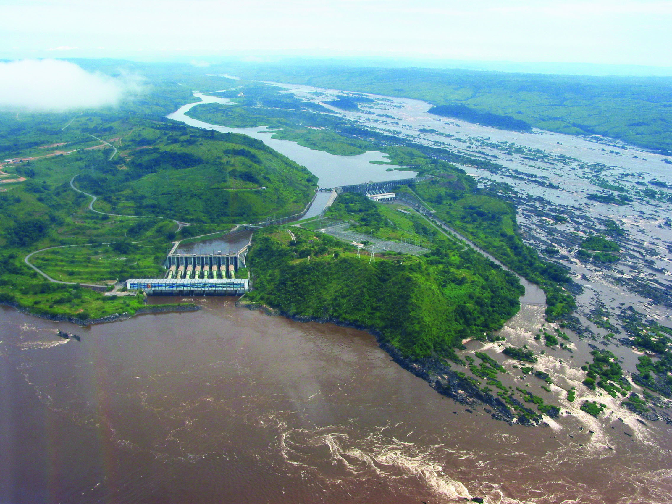 The Congo River, Mighty water flows, African wilderness, Biodiversity hotspot, 2280x1710 HD Desktop