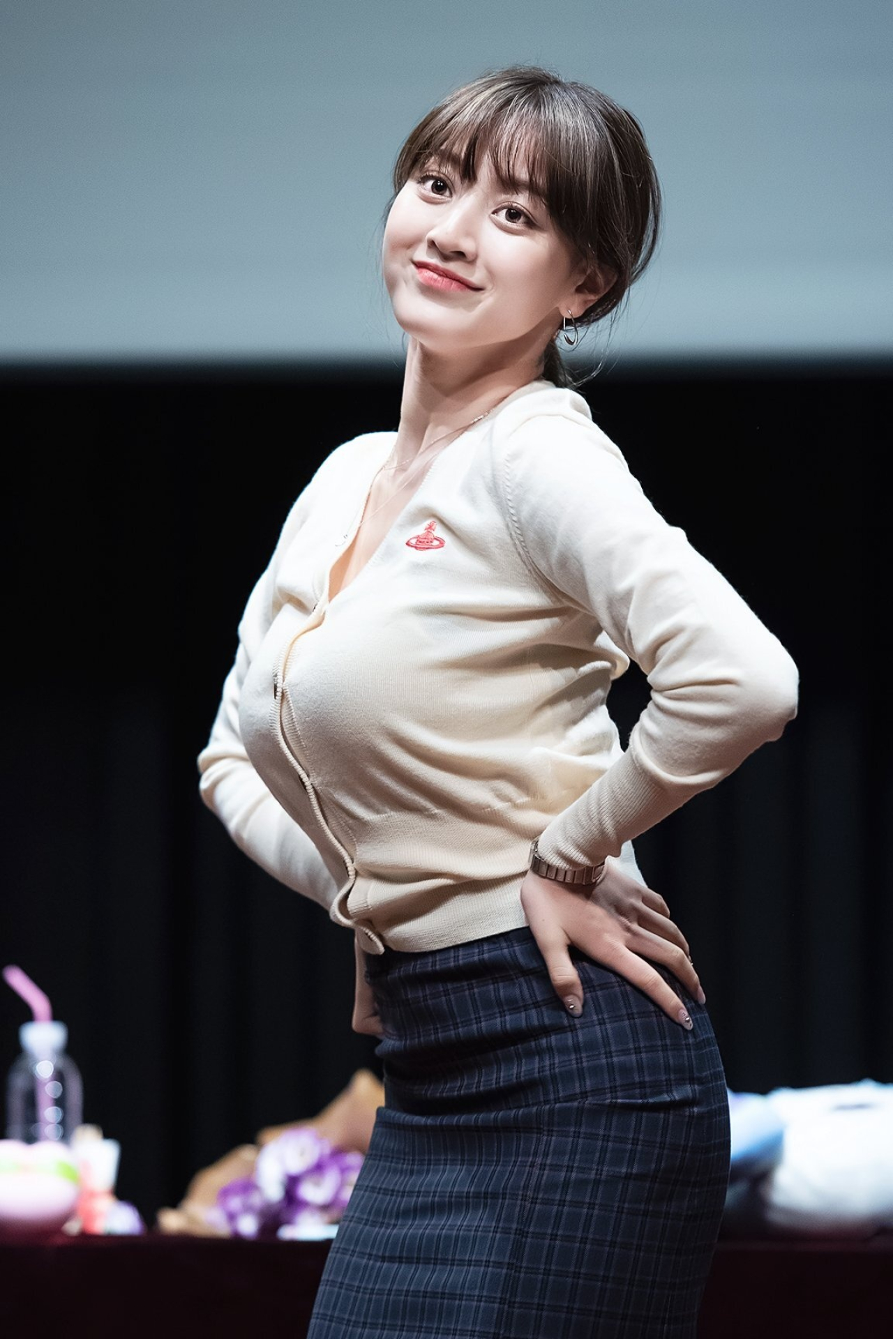 Jihyo (TWICE), Female idol, K-pop star, 1280x1920 HD Phone