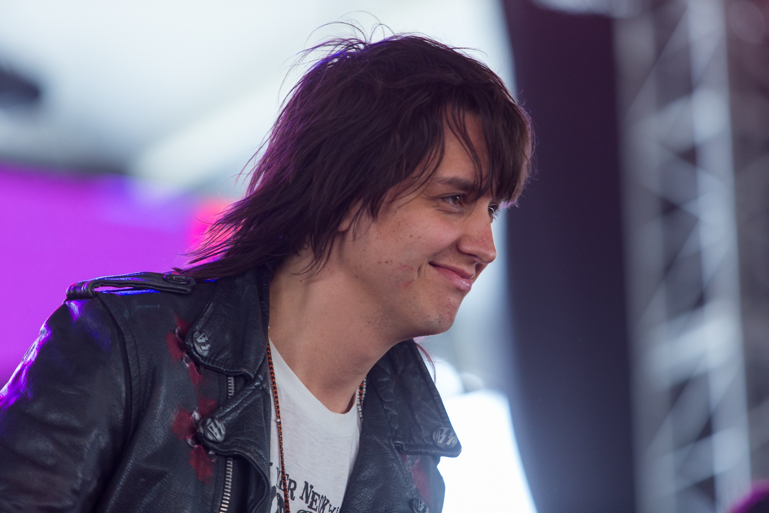 Julian Casablancas, Insights, Hanging out, 3000x2000 HD Desktop