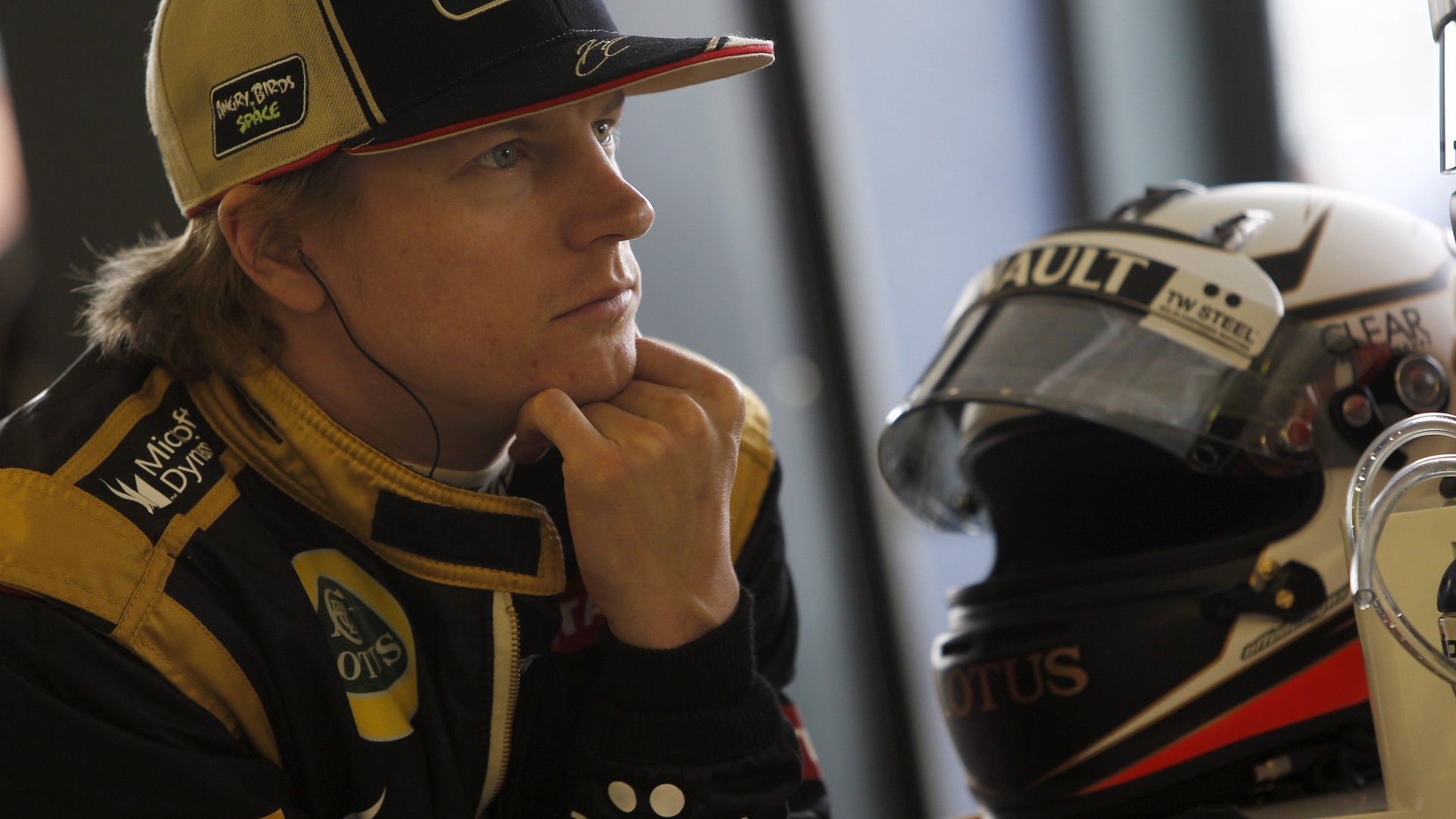 Kimi Raikkonen, Stunning photos, Racing superstar, Sports icon, 1920x1080 Full HD Desktop