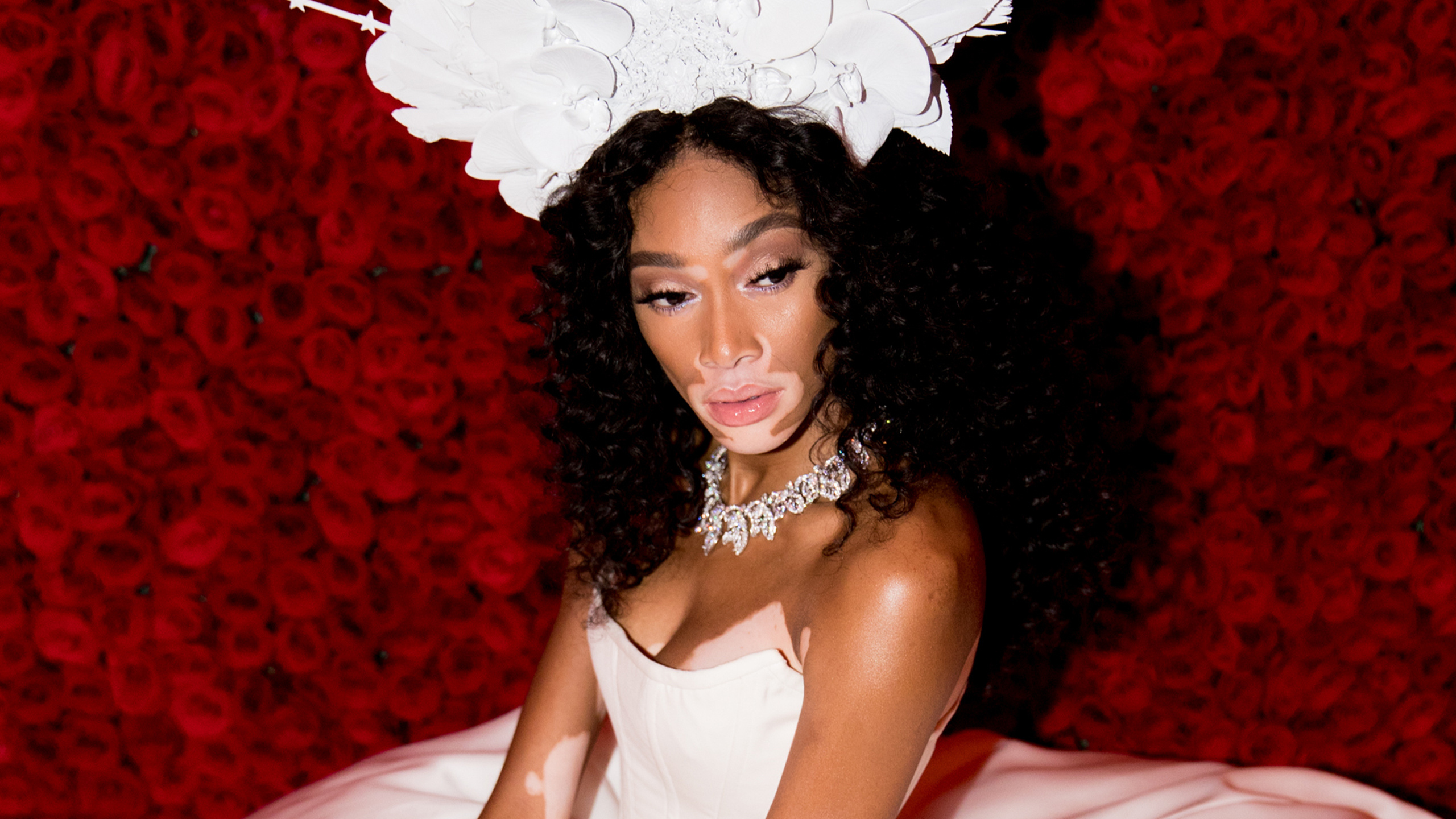 Winnie Harlow, What others say, Success story, Seneca, 2560x1440 HD Desktop