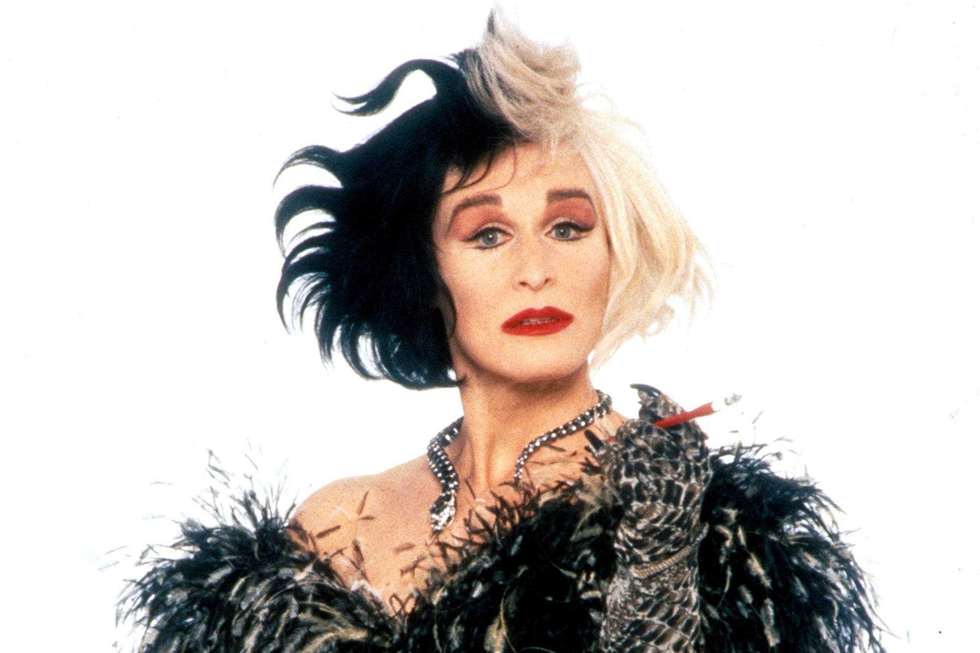 Cruella, Glenn Close, Halloween Costume, Bette Midler, 2000x1340 HD Desktop