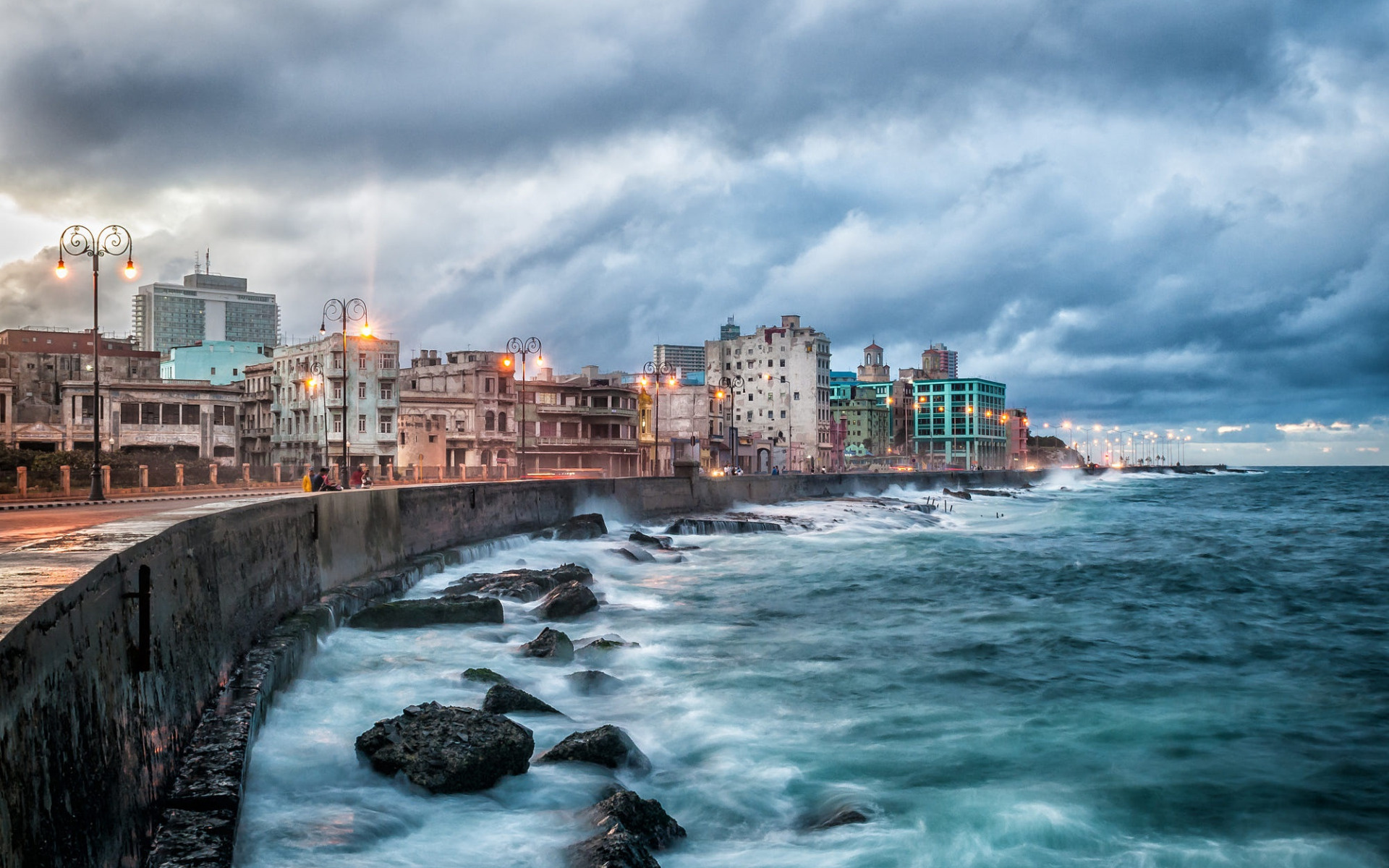 Malecon Havana, Evening cityscape, Havana harbor, Avenida de Maceo, 1920x1200 HD Desktop