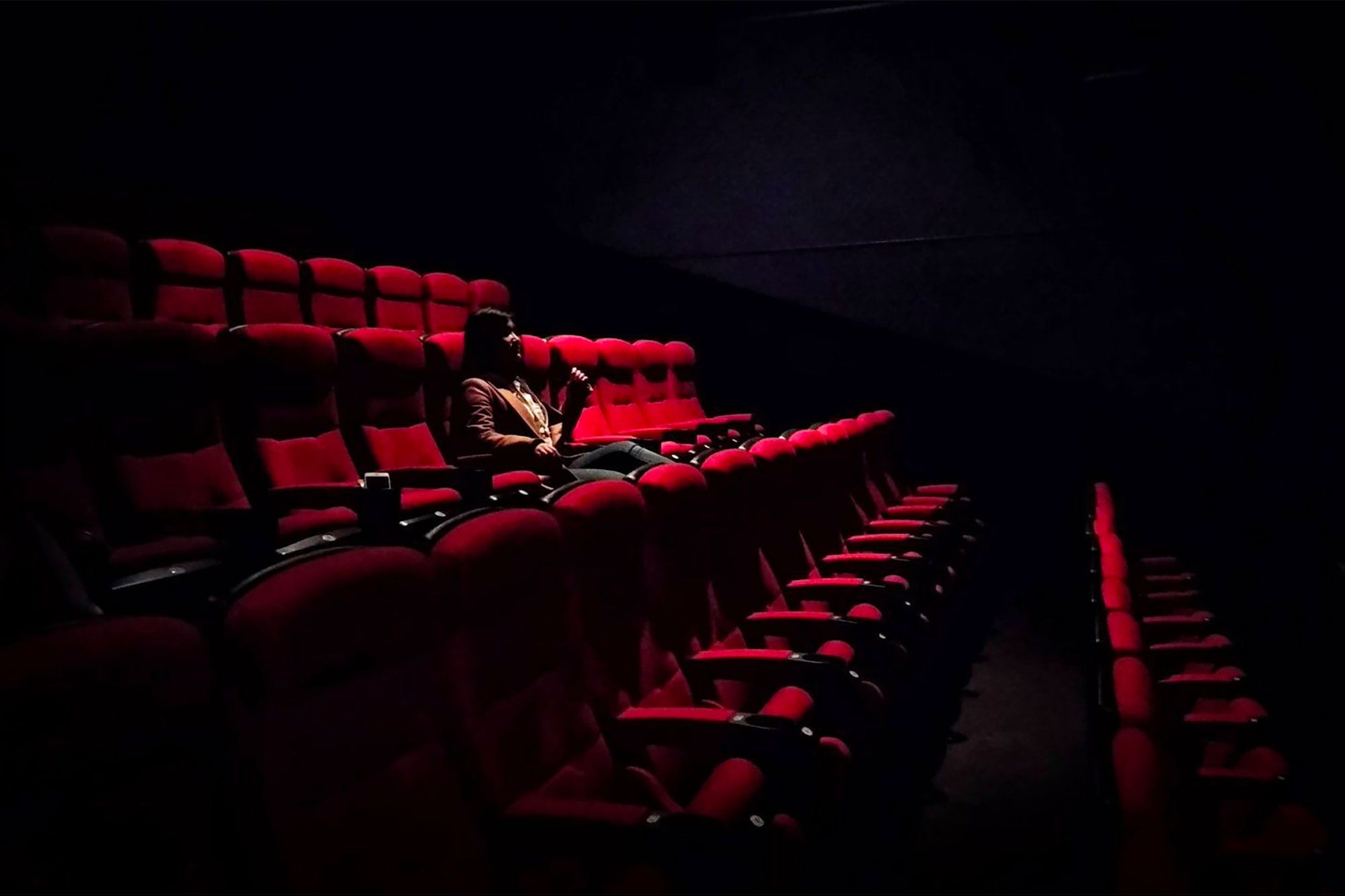 AMC offers, Personal movie theater, Unique experience, Price of 99, 2000x1340 HD Desktop