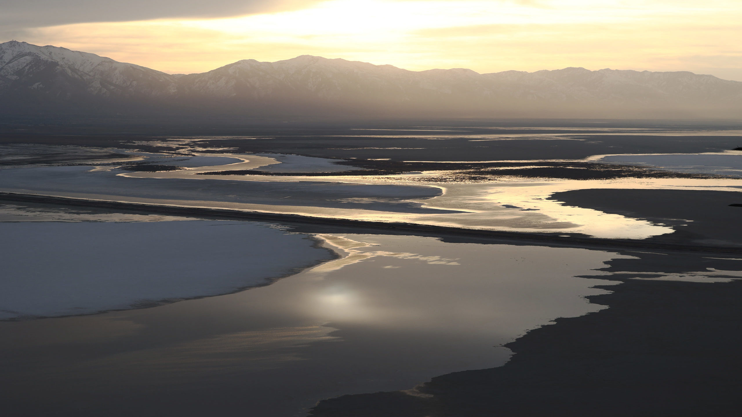 Water summit's warning, Shrinking lake's significance, Ecological impact, Urgent action, 2560x1440 HD Desktop