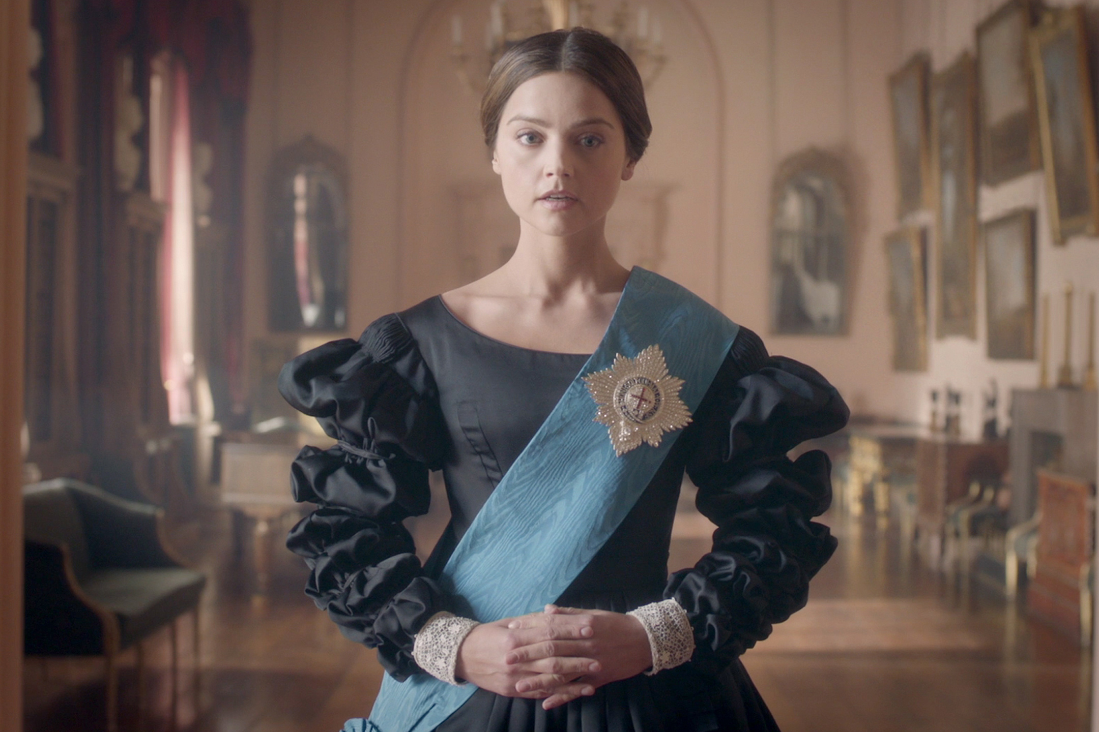 Victoria TV Series, PBS Victoria vs The Crown, Comparison, Time period, 2160x1440 HD Desktop