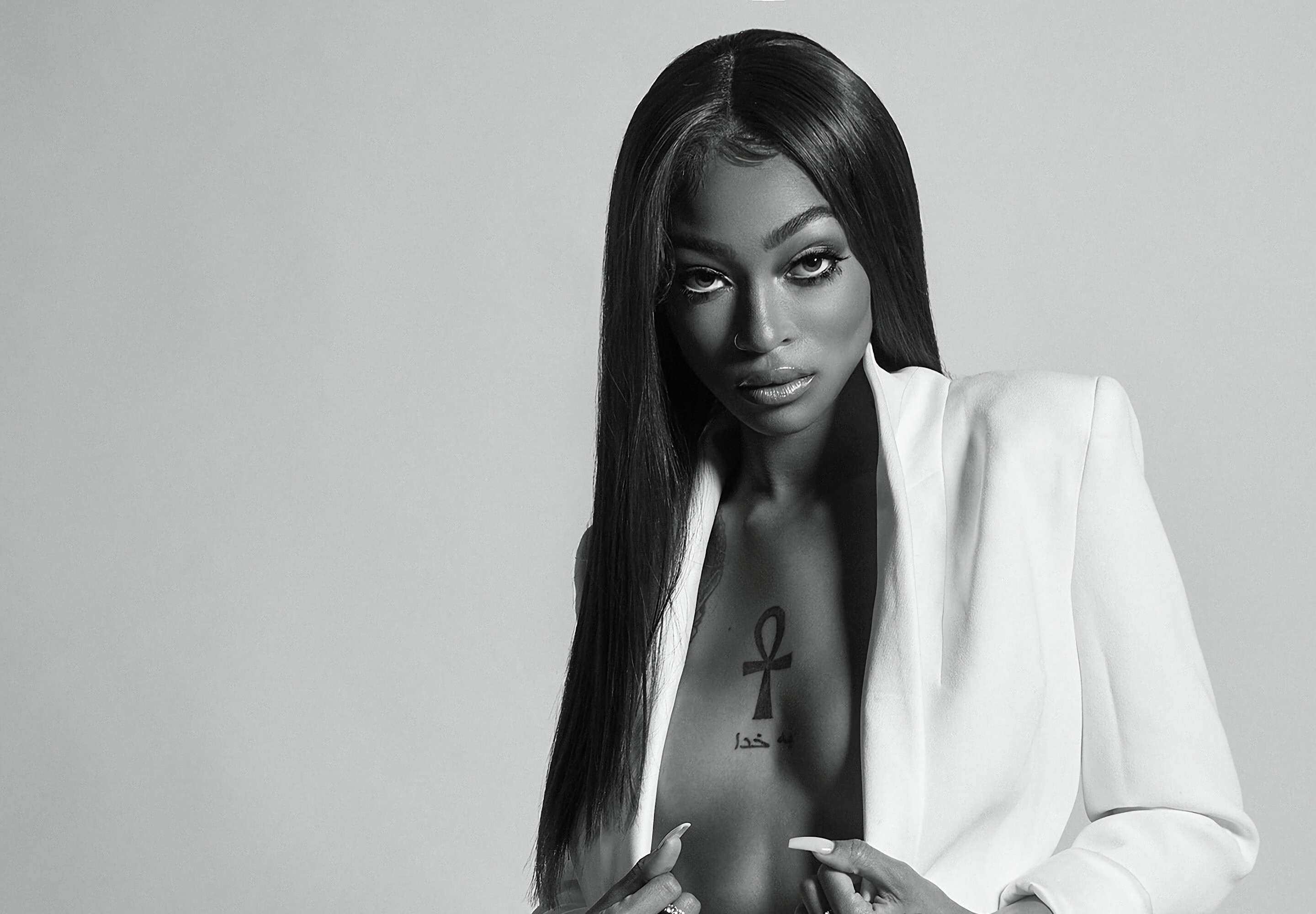 Empowering lyrics, Inspirational ballads, Stirring vocals, Soulful melodies, 2880x2000 HD Desktop