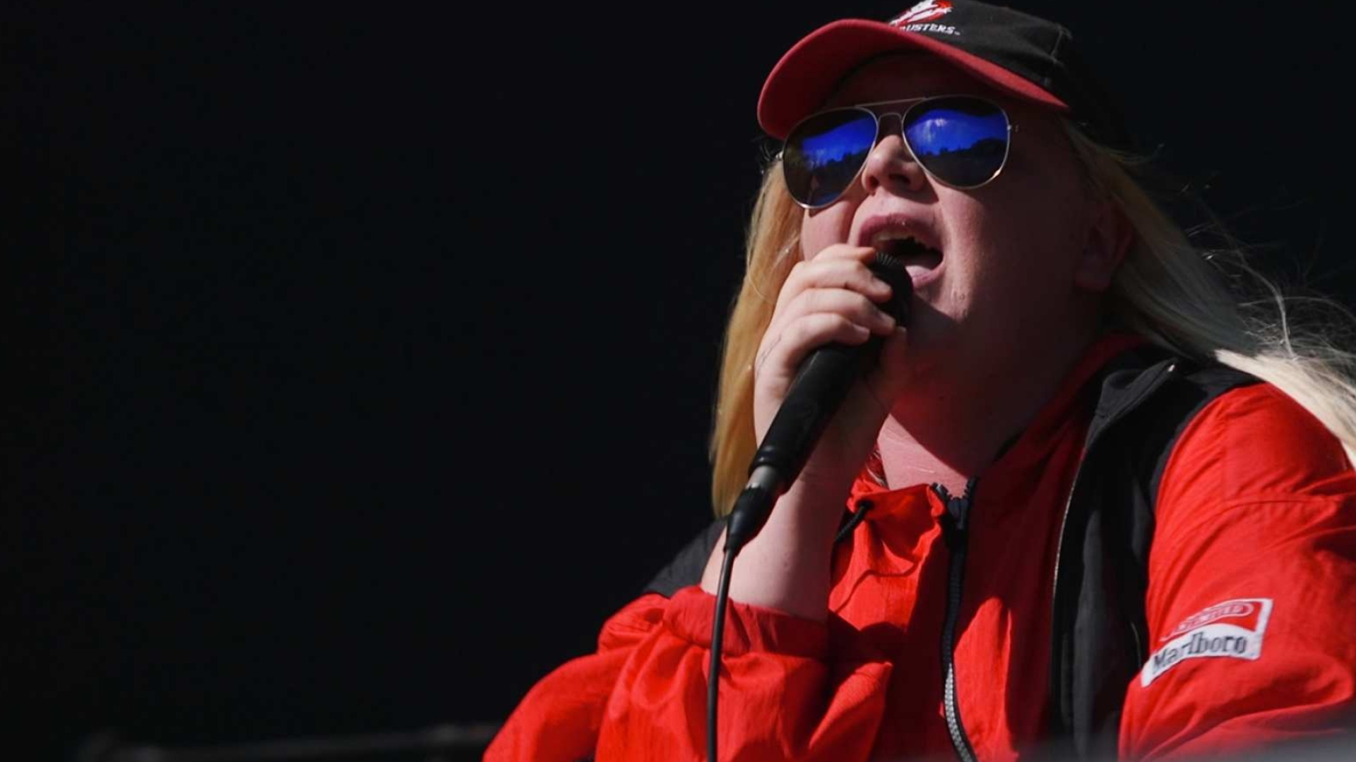 Tones And I, Splendour in the Grass, Triple J performance, Dance Monkey sensation, 1920x1080 Full HD Desktop