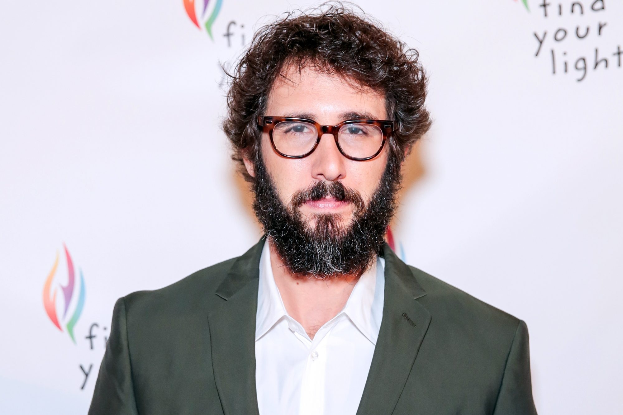 Josh Groban, New York City, Terror attack, Celebrity reactions, 2000x1340 HD Desktop