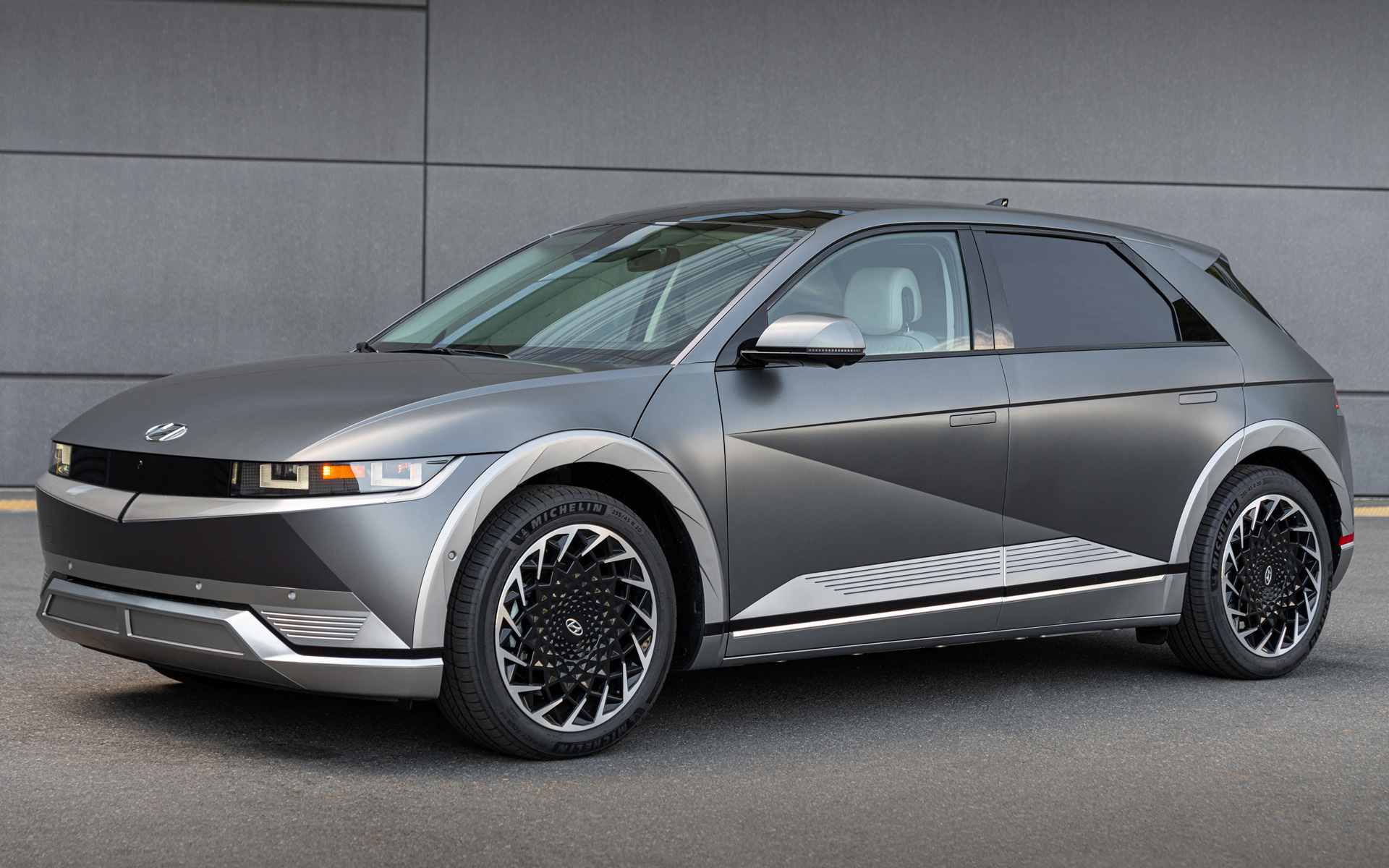 Hyundai IONIQ 5, Electric revolution, Futuristic design, Cutting-edge technology, 1920x1200 HD Desktop