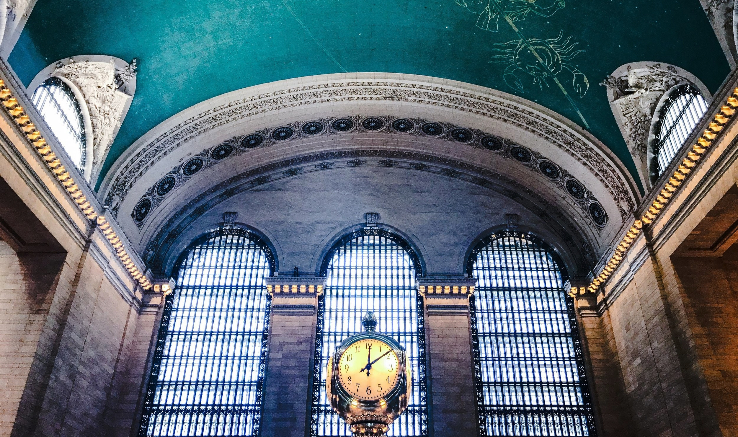 Grand Central Station, Fiona Davis's masterpiece, Literary inspiration, New York City, 2500x1480 HD Desktop