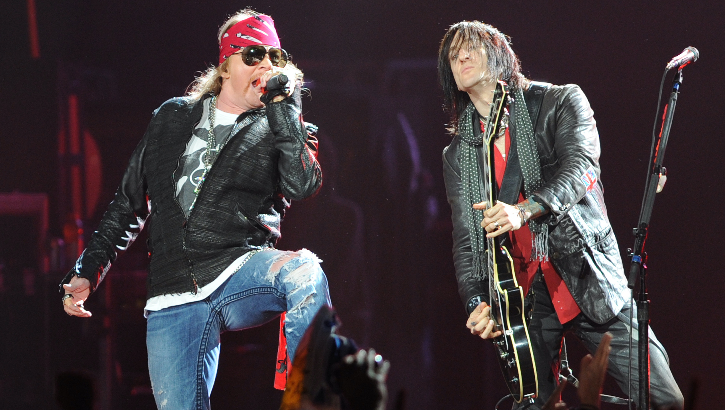 Richard Fortus, Guns N' Roses, Legendary guitarists, Guitar World, 2990x1690 HD Desktop