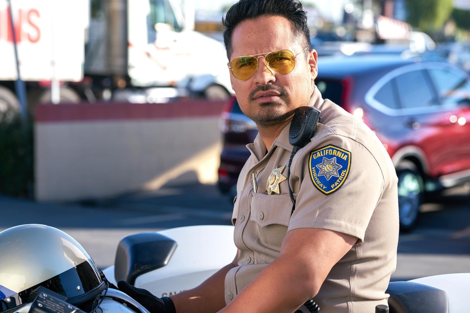 Michael Pena, CHiPs 2017 film, Big screen stars, Action-comedy, 2000x1340 HD Desktop