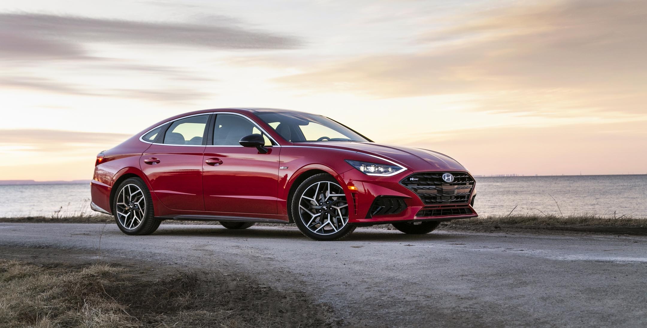 Hyundai Sonata, Dynamic sedan, N-line performance, Cutting-edge technology, 2160x1100 HD Desktop