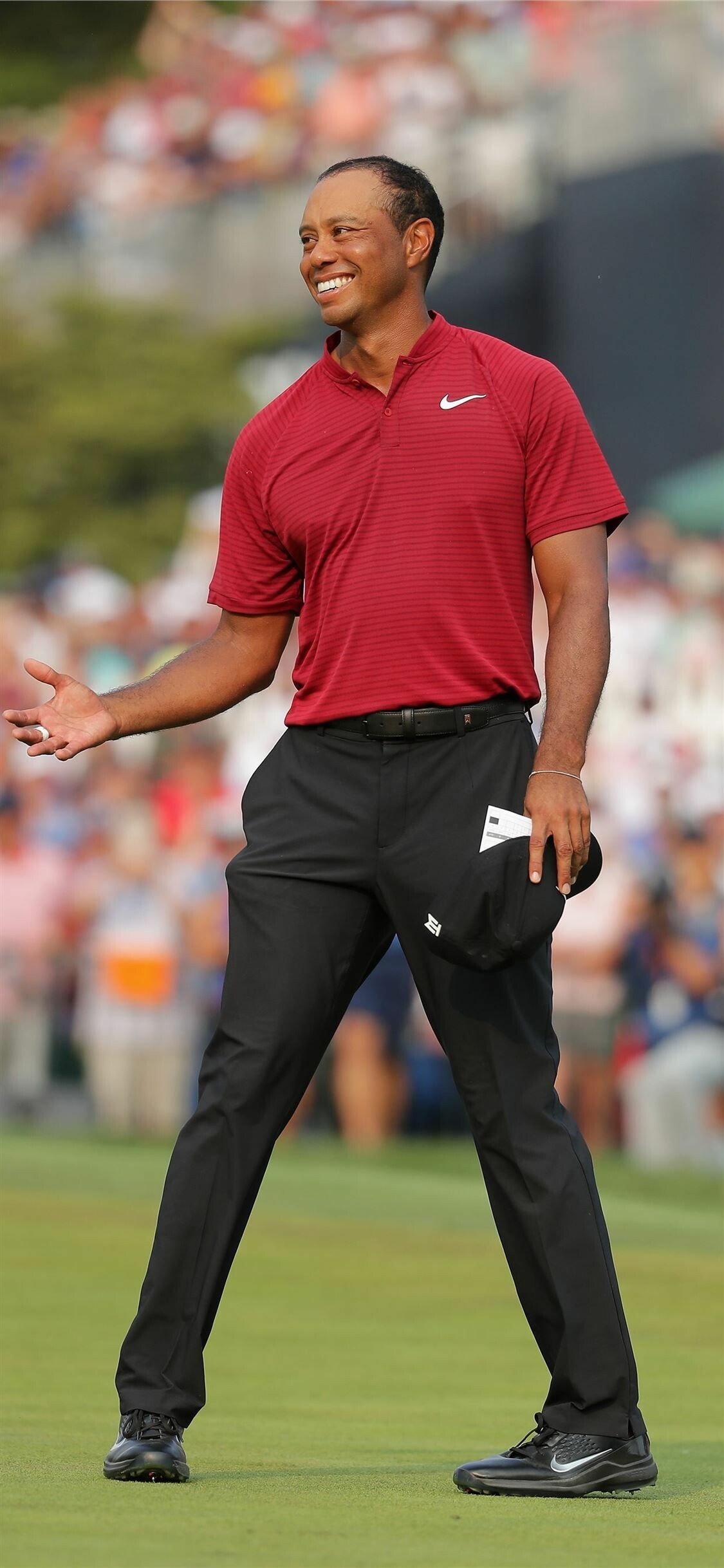 Tiger Woods, Golf champion, Sporting prowess, Exceptional skills, 1130x2440 HD Phone