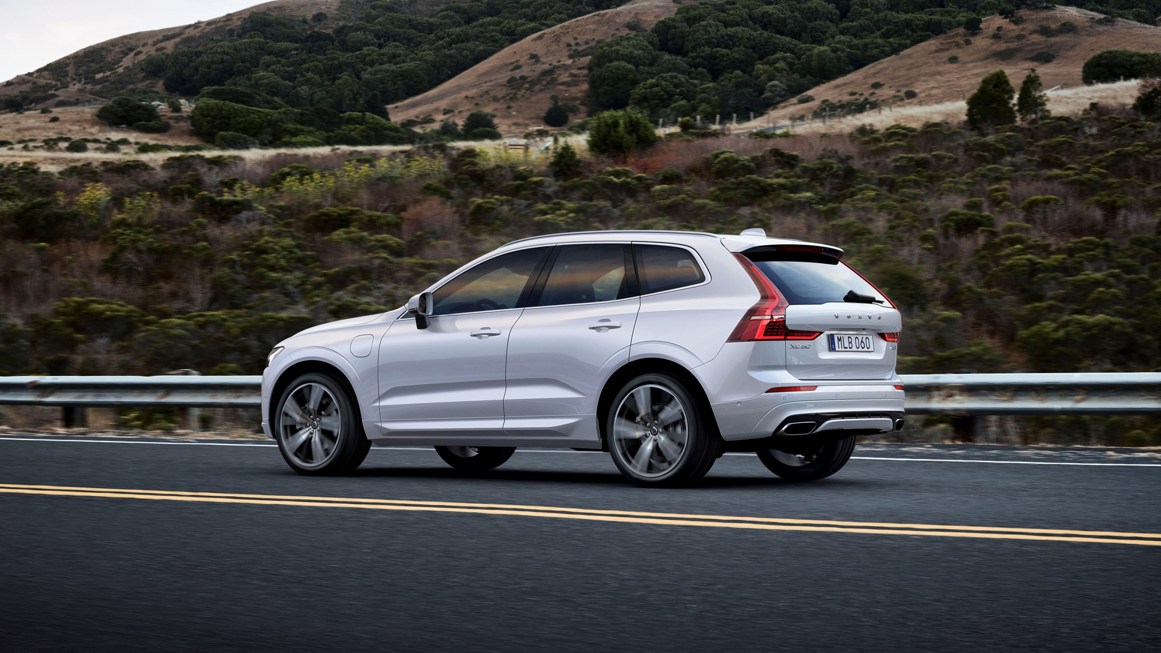 Volvo XC60, cars, desktop wallpapers, Ultra HD, 3840x2160 4K Desktop