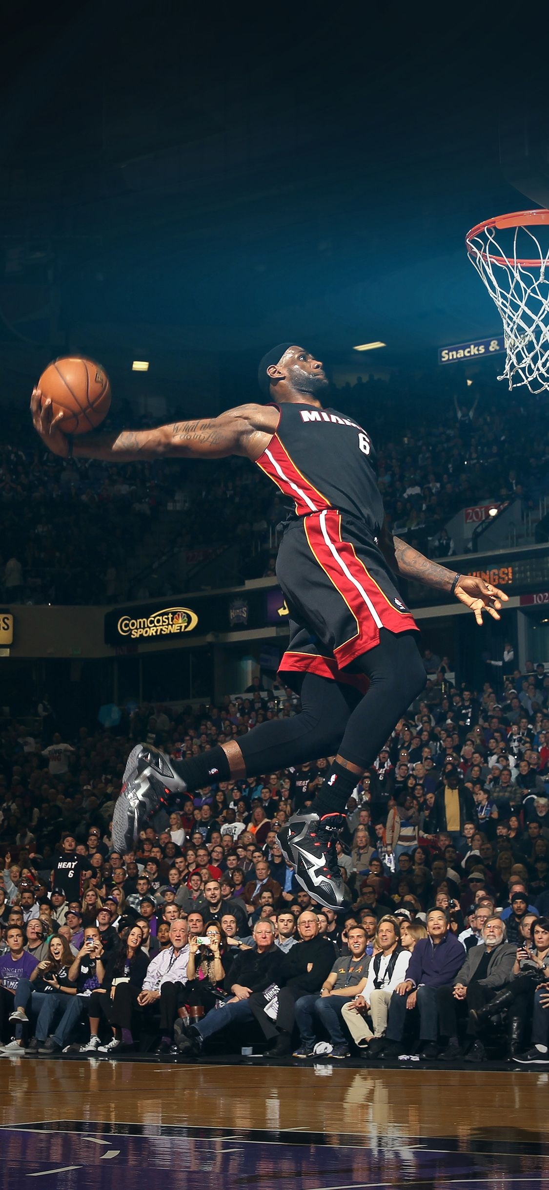 Miami Heat, LeBron James, NBA superstar, Heat legacy, 1130x2440 HD Phone