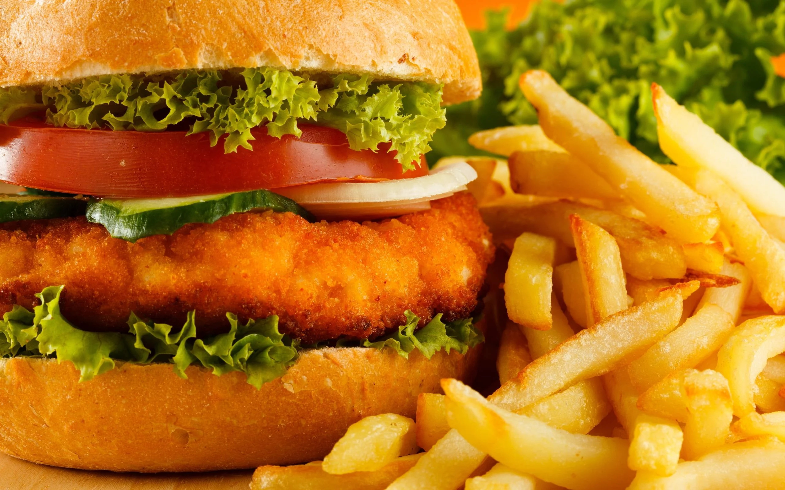 Duo of delights, Golden fries, Gourmet creation, Flavorful combo, 2560x1600 HD Desktop