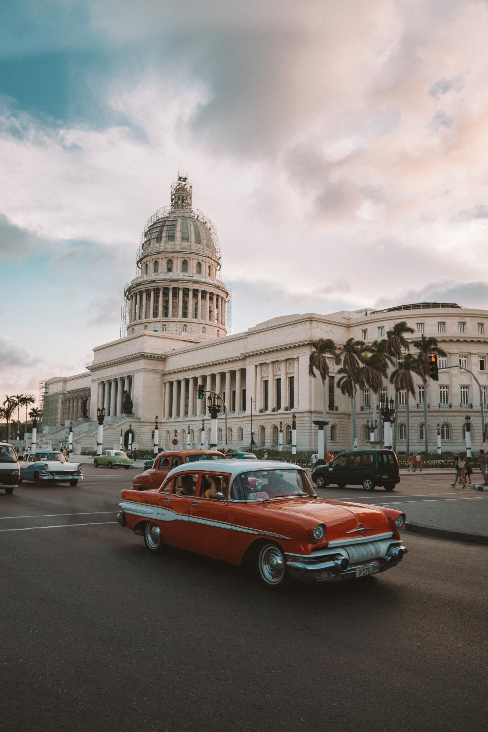 Exploring Cuban cities, Local traditions, Tasty cuisine, Friendly locals, 1710x2560 HD Phone