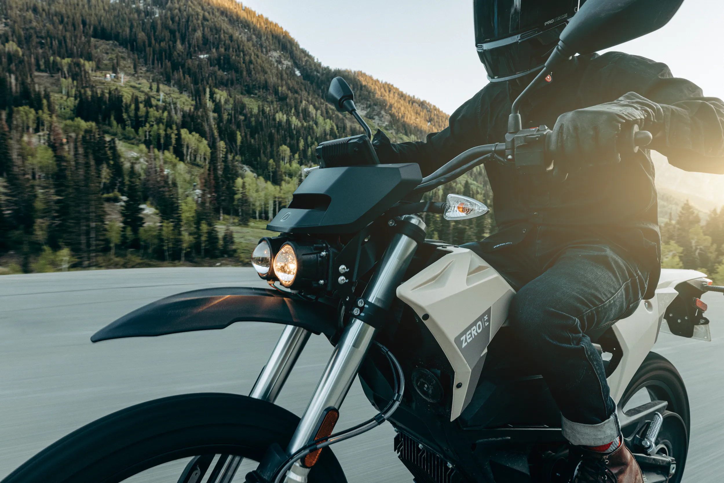 Zero FX, Zero motorcycle, Electric power, Eco-conscious choice, 2500x1670 HD Desktop